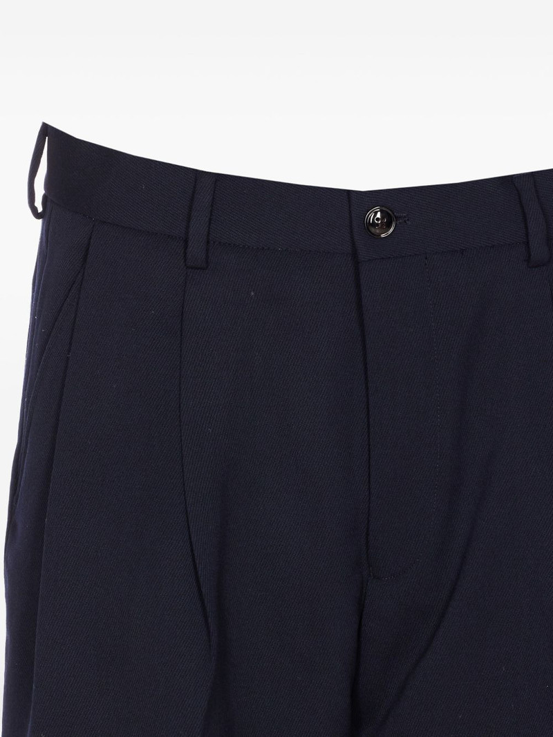 NN07 pleated button trousers outlook