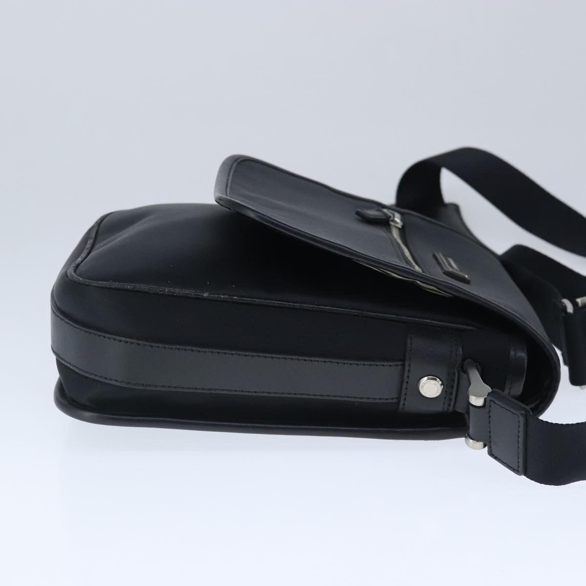Burberry Nova Check Shoulder Bag Nylon Black - 4