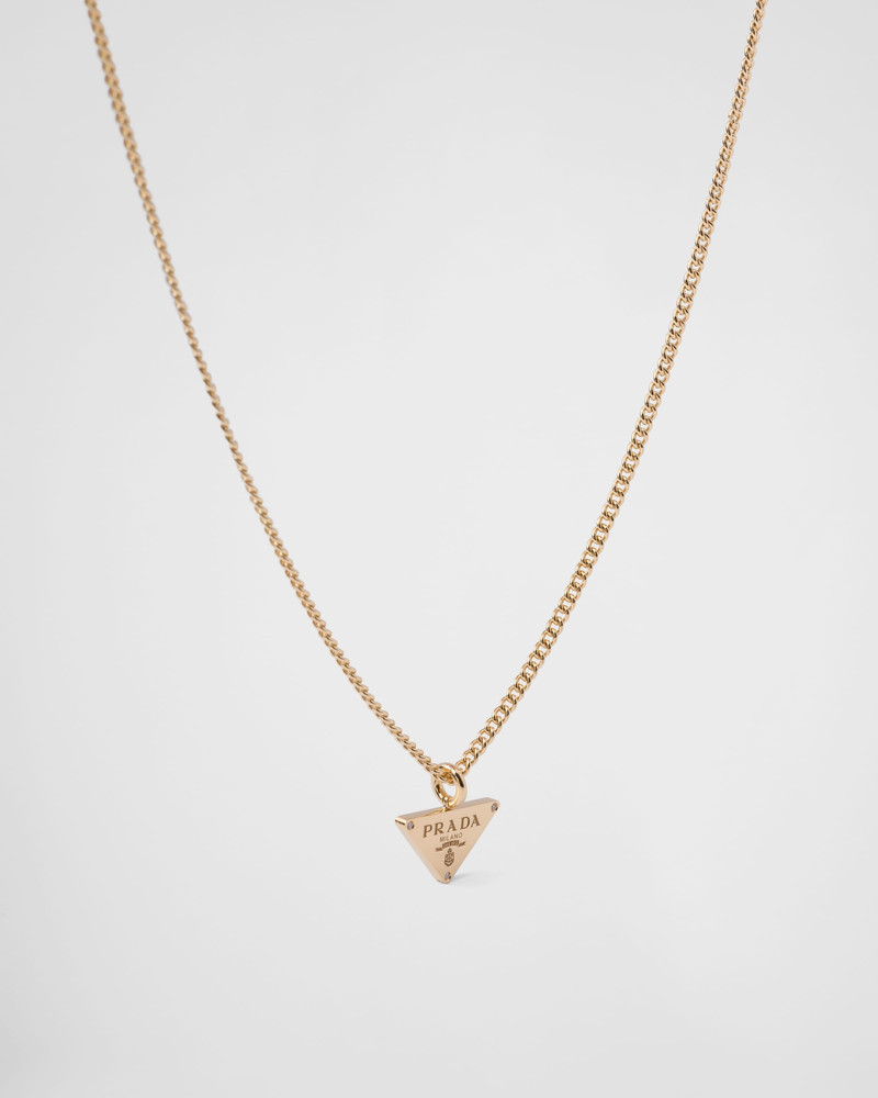 Eternal Gold pendant necklace in yellow gold with diamonds 3