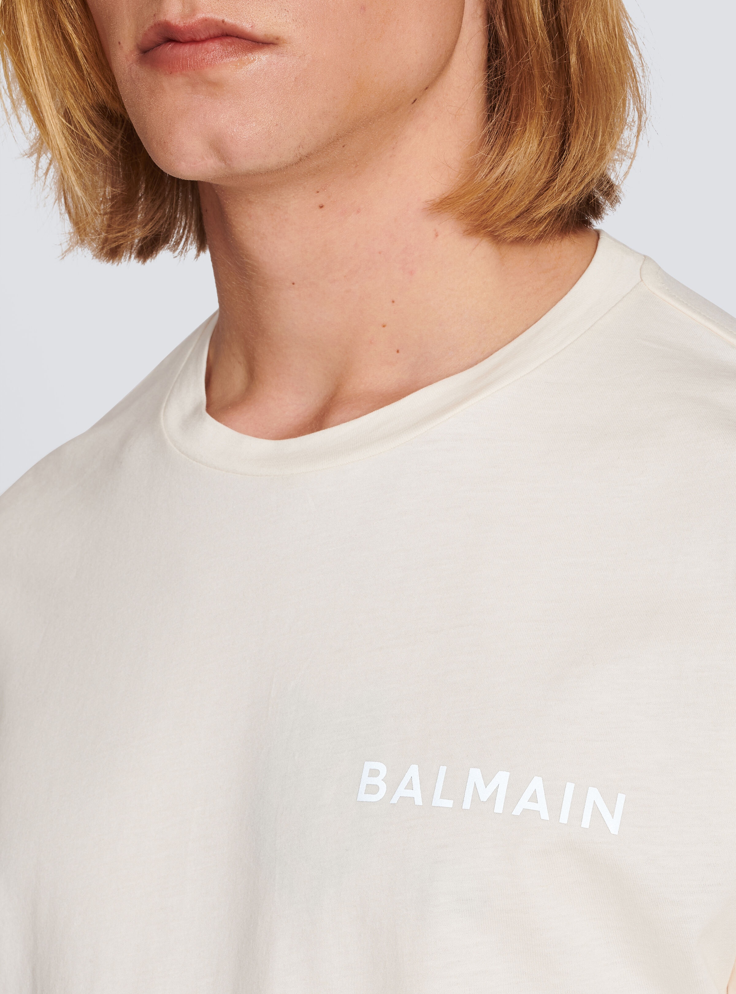 Cotton T-shirt with small Balmain Paris logo - 6