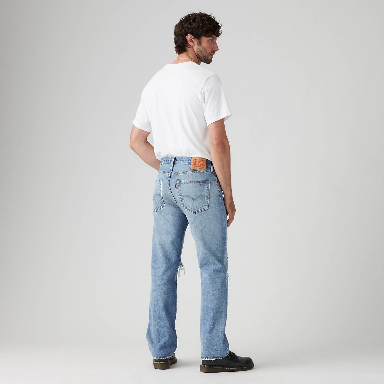 501® ORIGINAL FIT LIGHTWEIGHT MEN'S JEANS - 5
