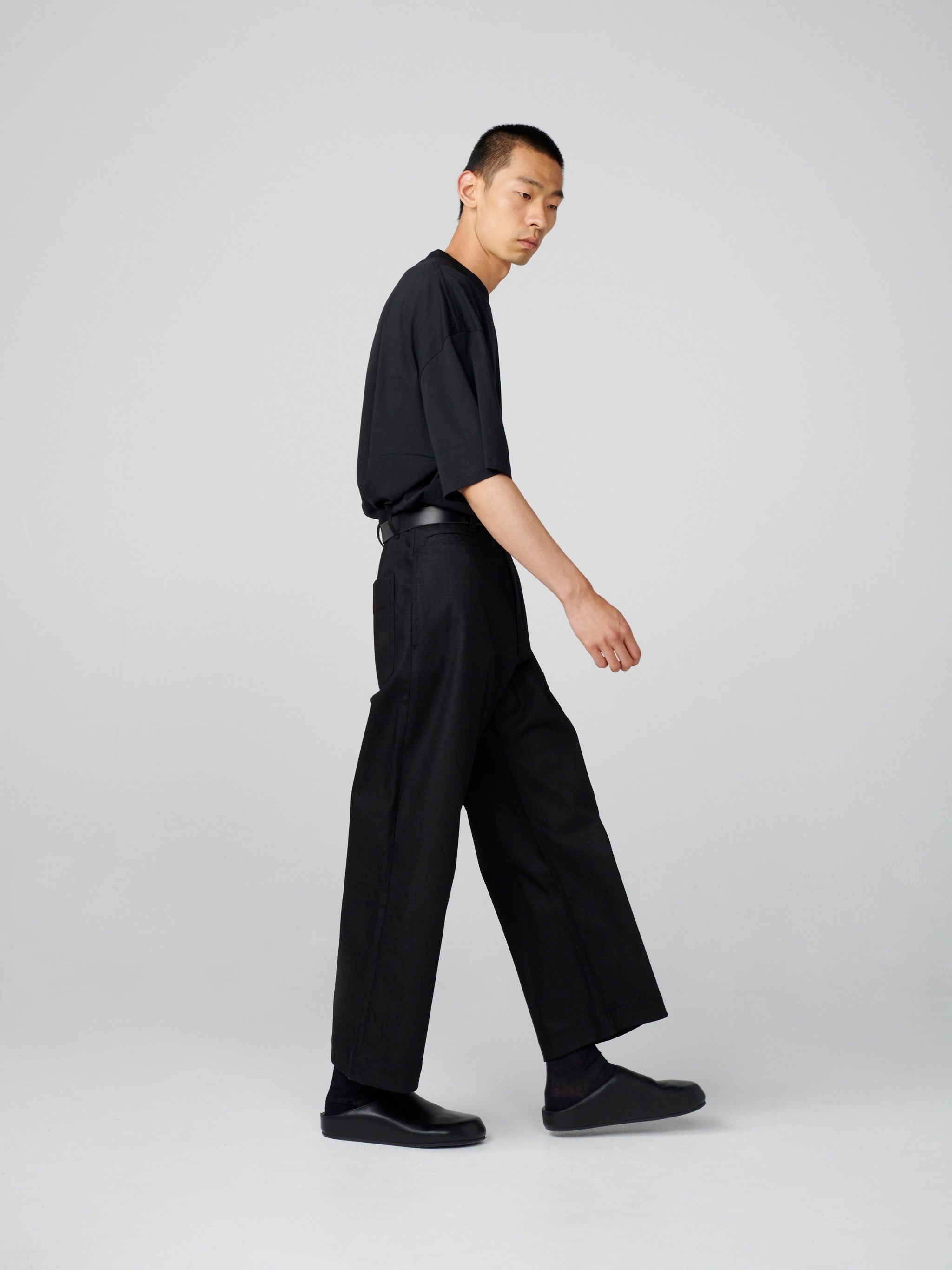 【関税込み】Studio Nicholson ブラック Wearing クロッグ Studio Nicholson Men's Wearing Clog | REVERSIBLE