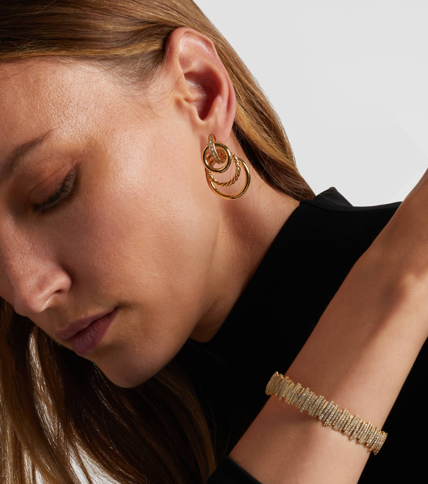 DY Mercer® Triple 18kt gold earrings with diamonds - 3