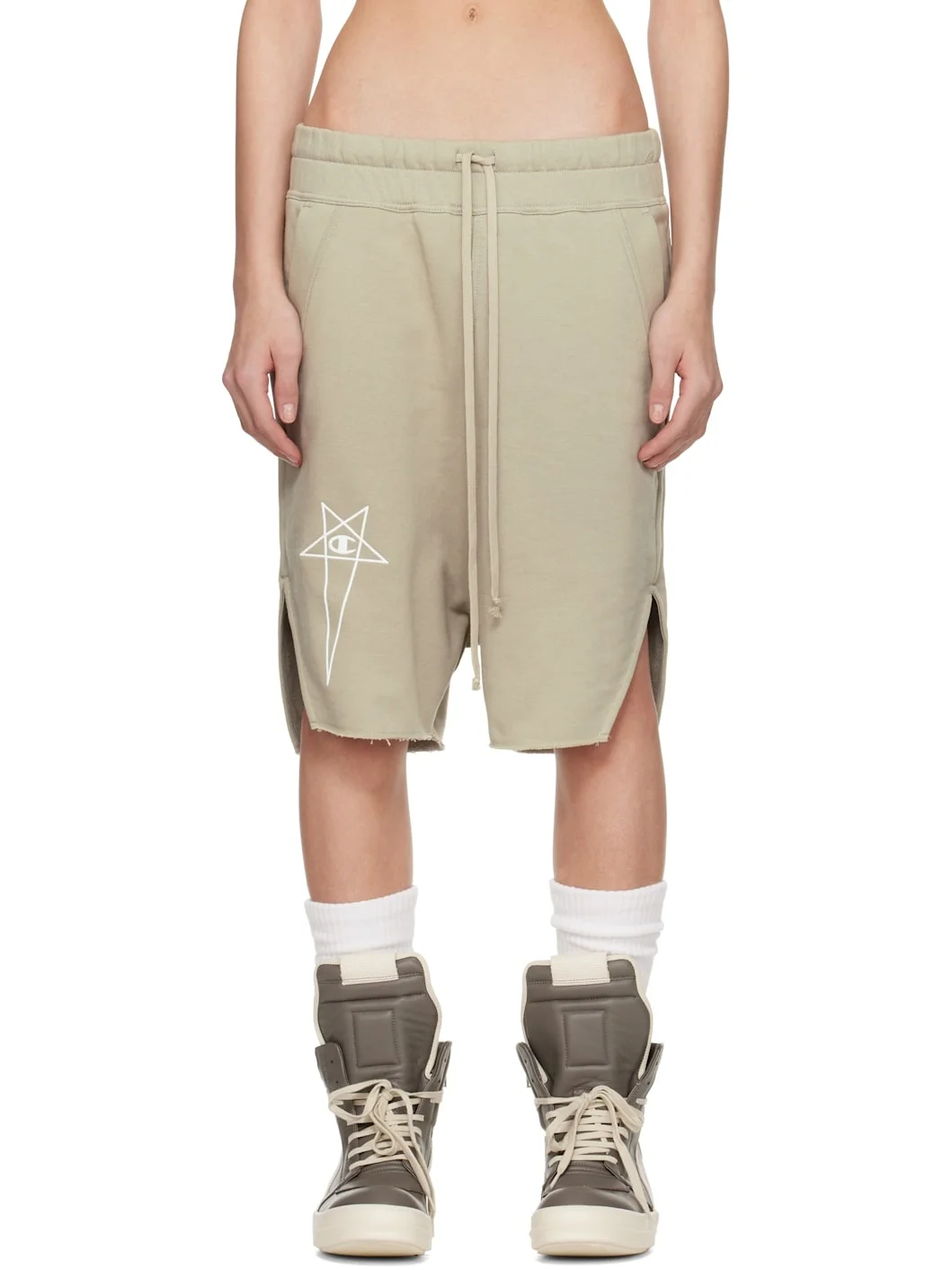 Off-White Champion Edition Beveled Pods Shorts - 1