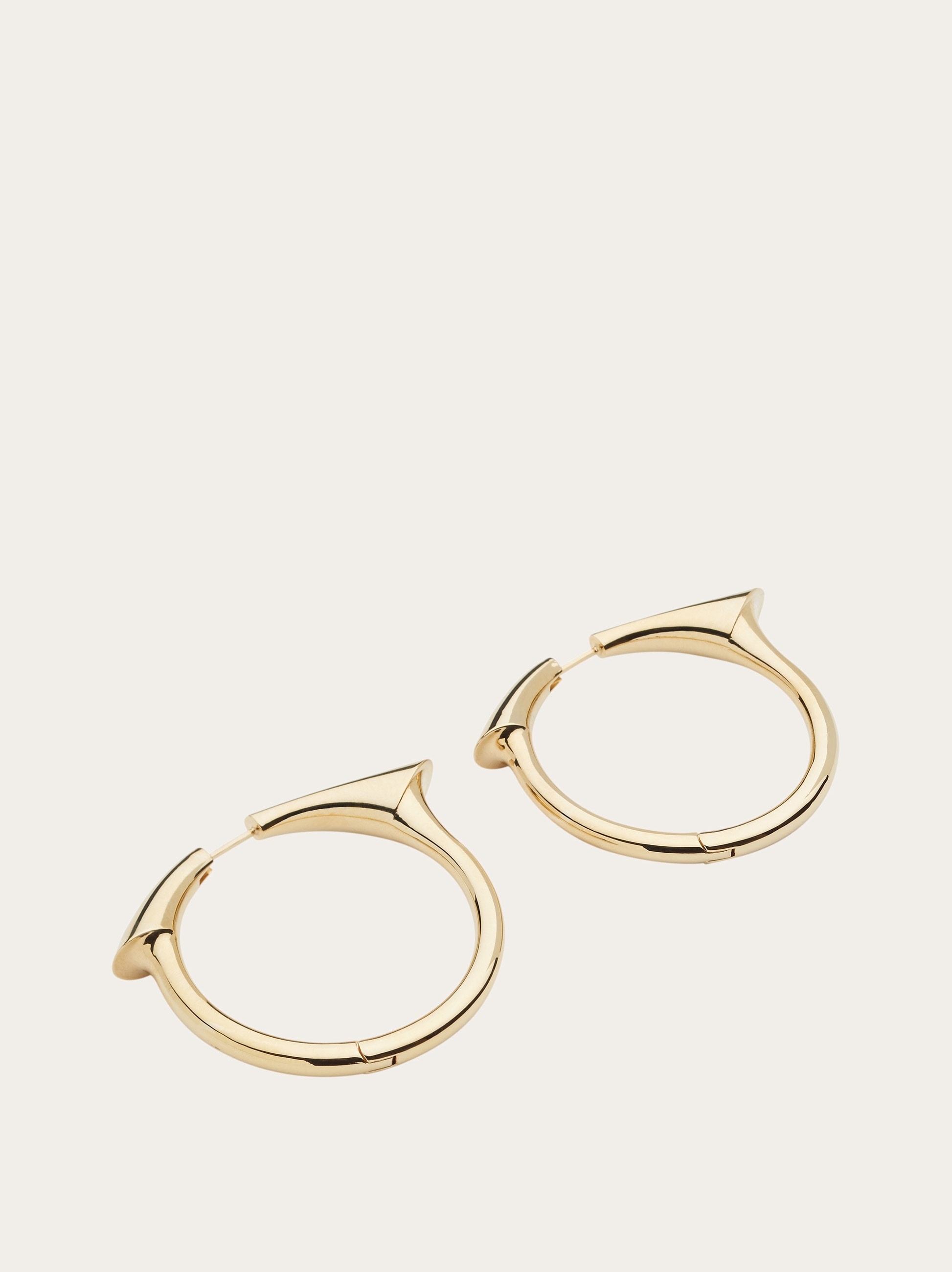 Gancini point earrings - 3