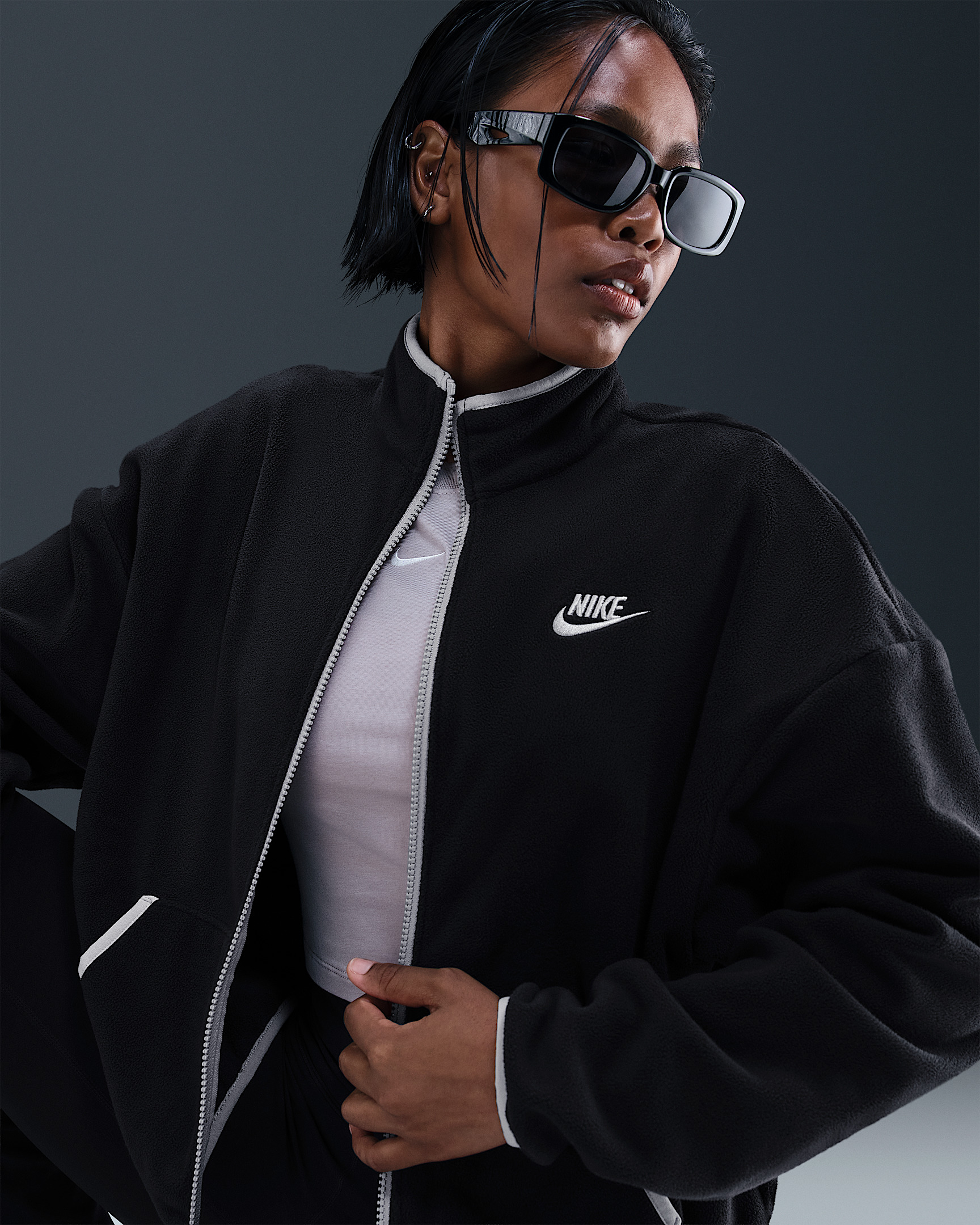 Nike Sportswear Club Fleece Women's Loose Cozy Track Jacket - 3