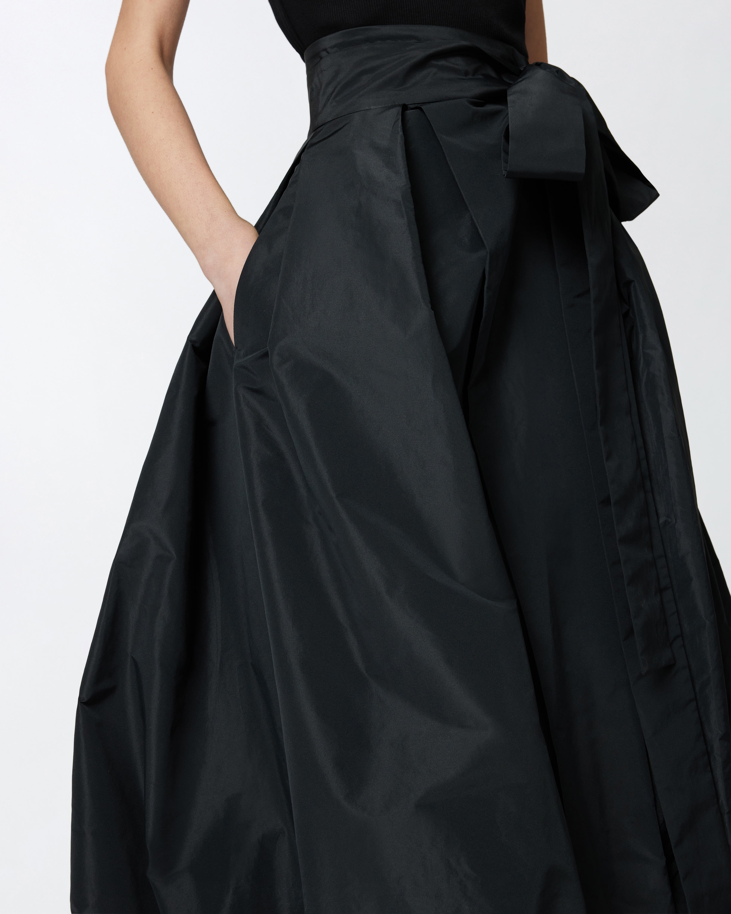 スカート PINKO BARBAGIANNI WIDE SKIRT WITH BOW Wide taffeta skirt with bow PINKO → Shop Online