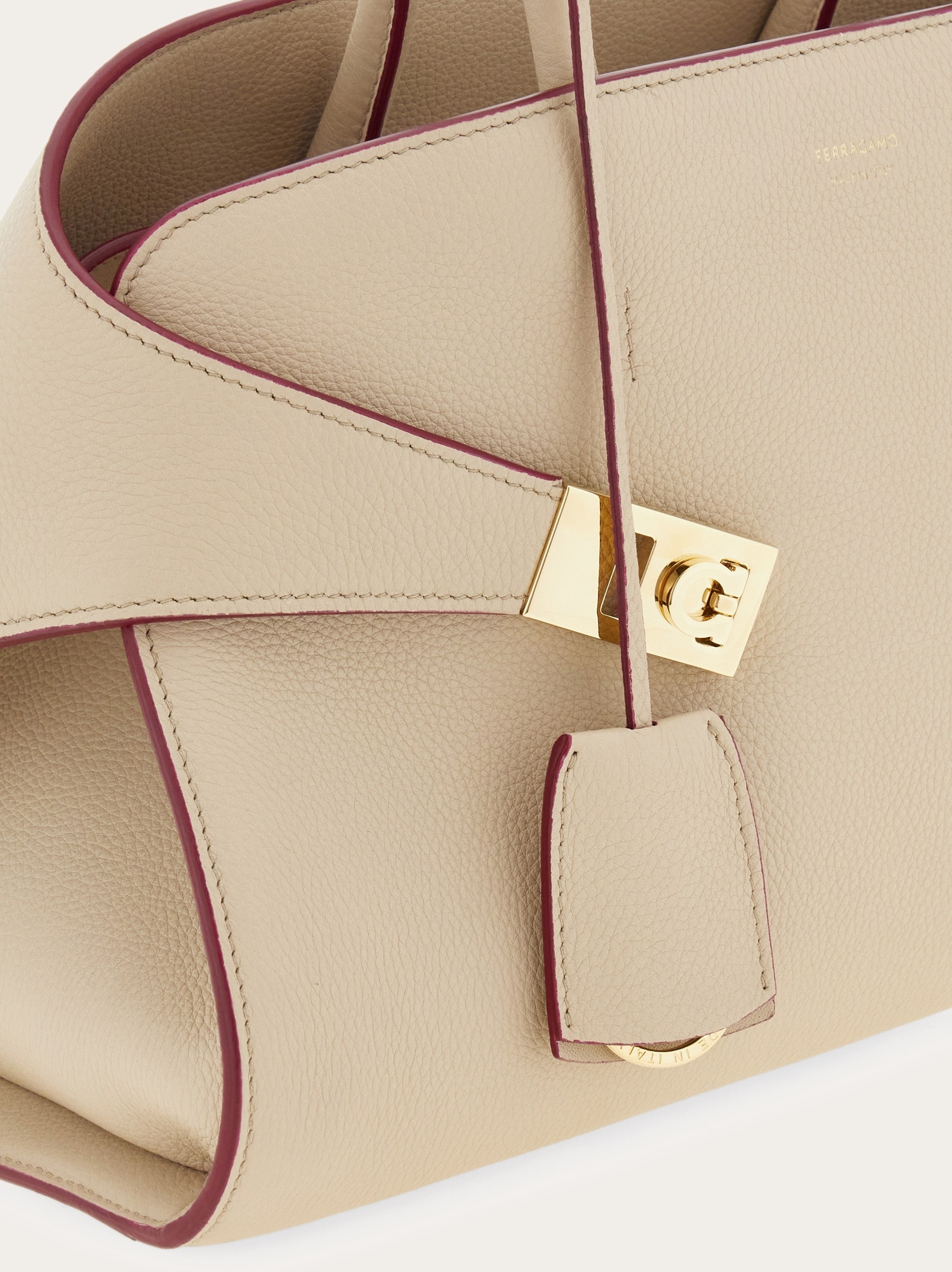 Hug handbag (S) - 8
