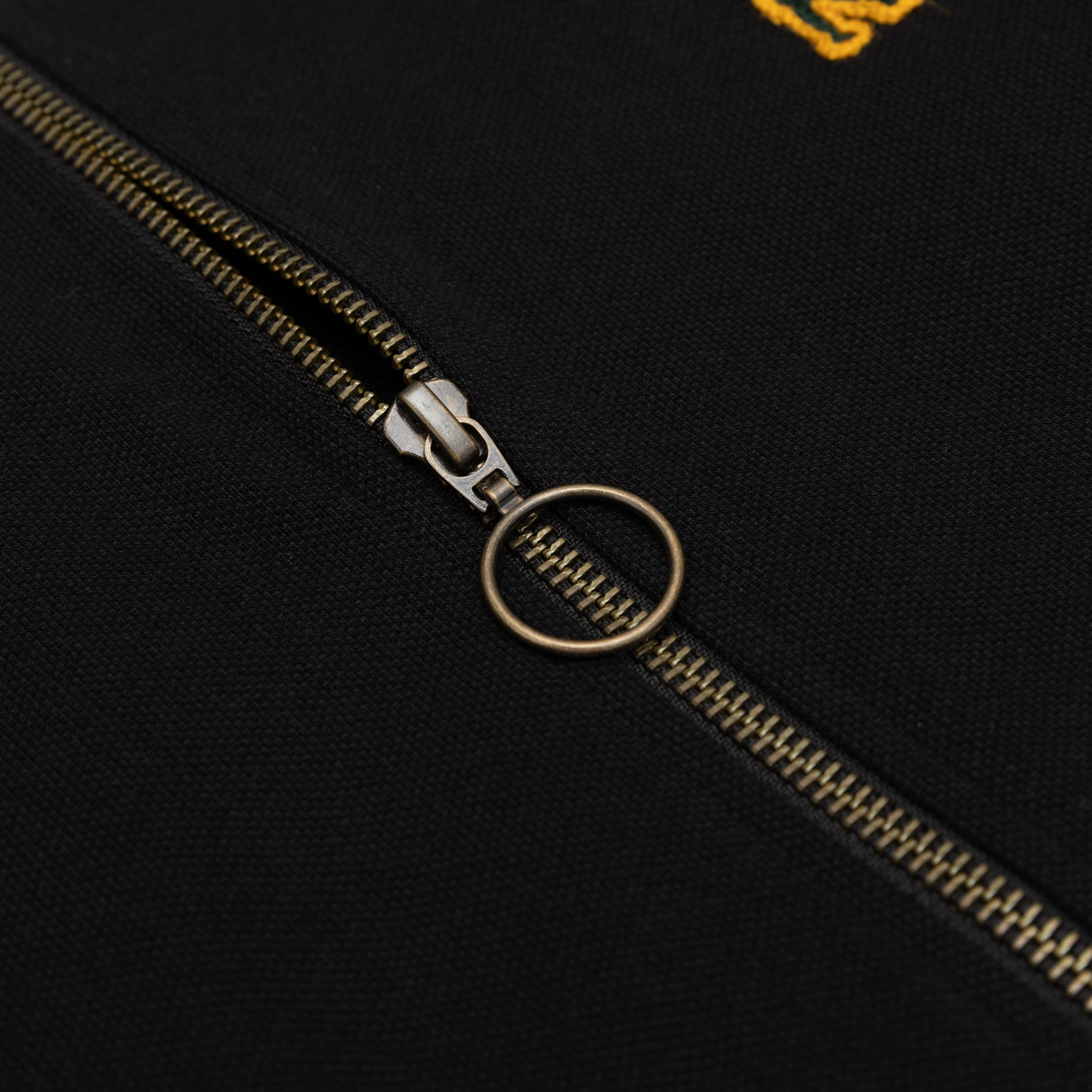 TRACK TOP - 3