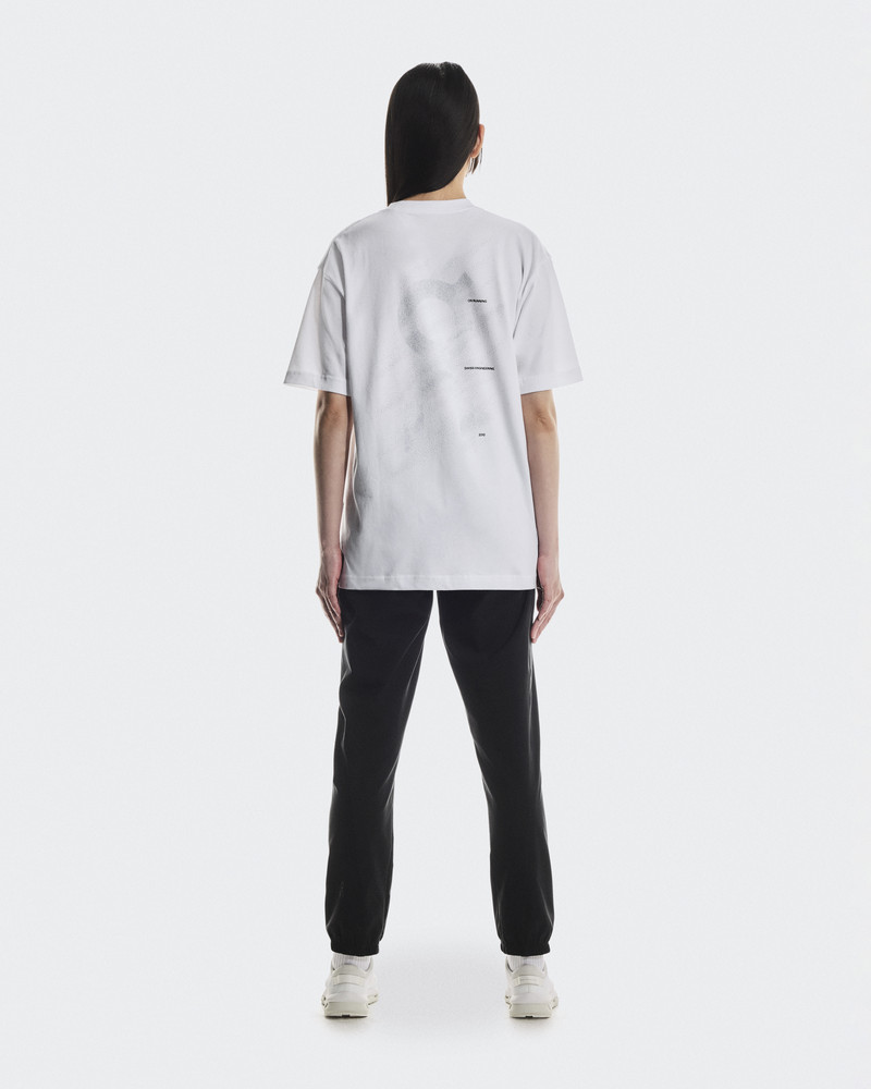 On Club T Graphic outlook