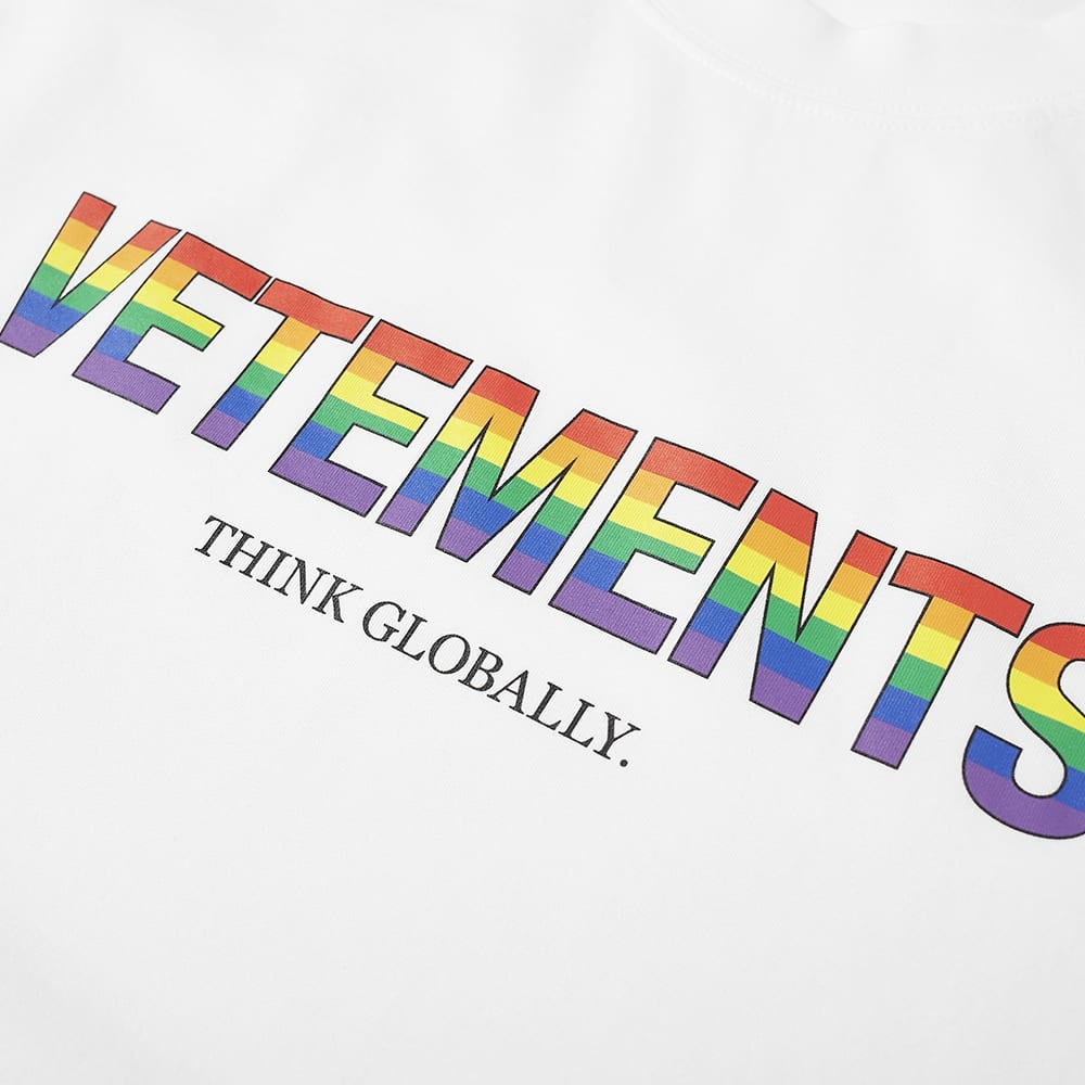 VETEMENTS Think Differently Logo Tee - 2