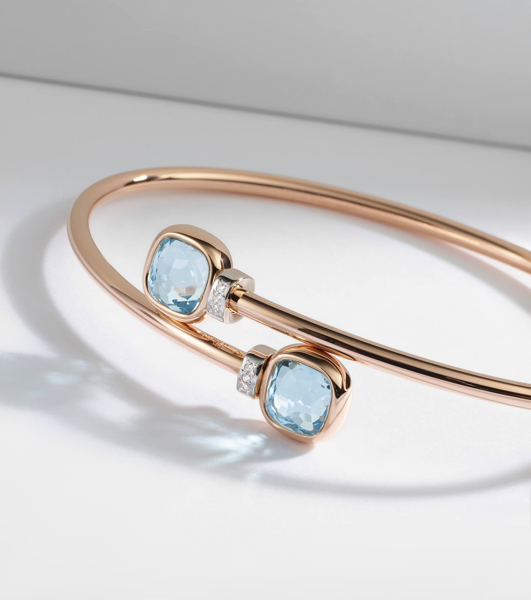 Nudo 18kt white gold bangle with diamonds and topaz - 5