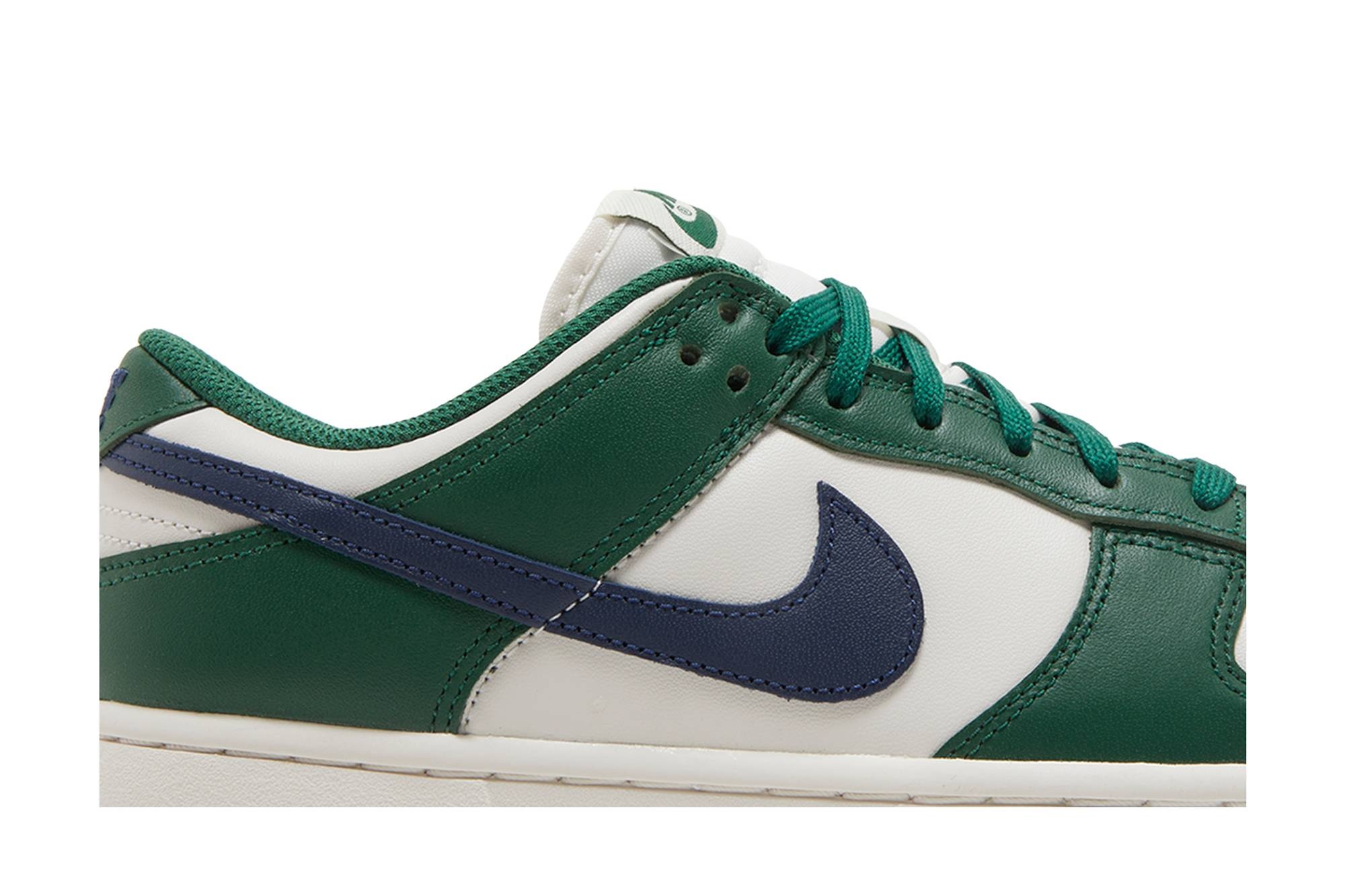 Wmns Dunk Low 'Gorge Green' - 2