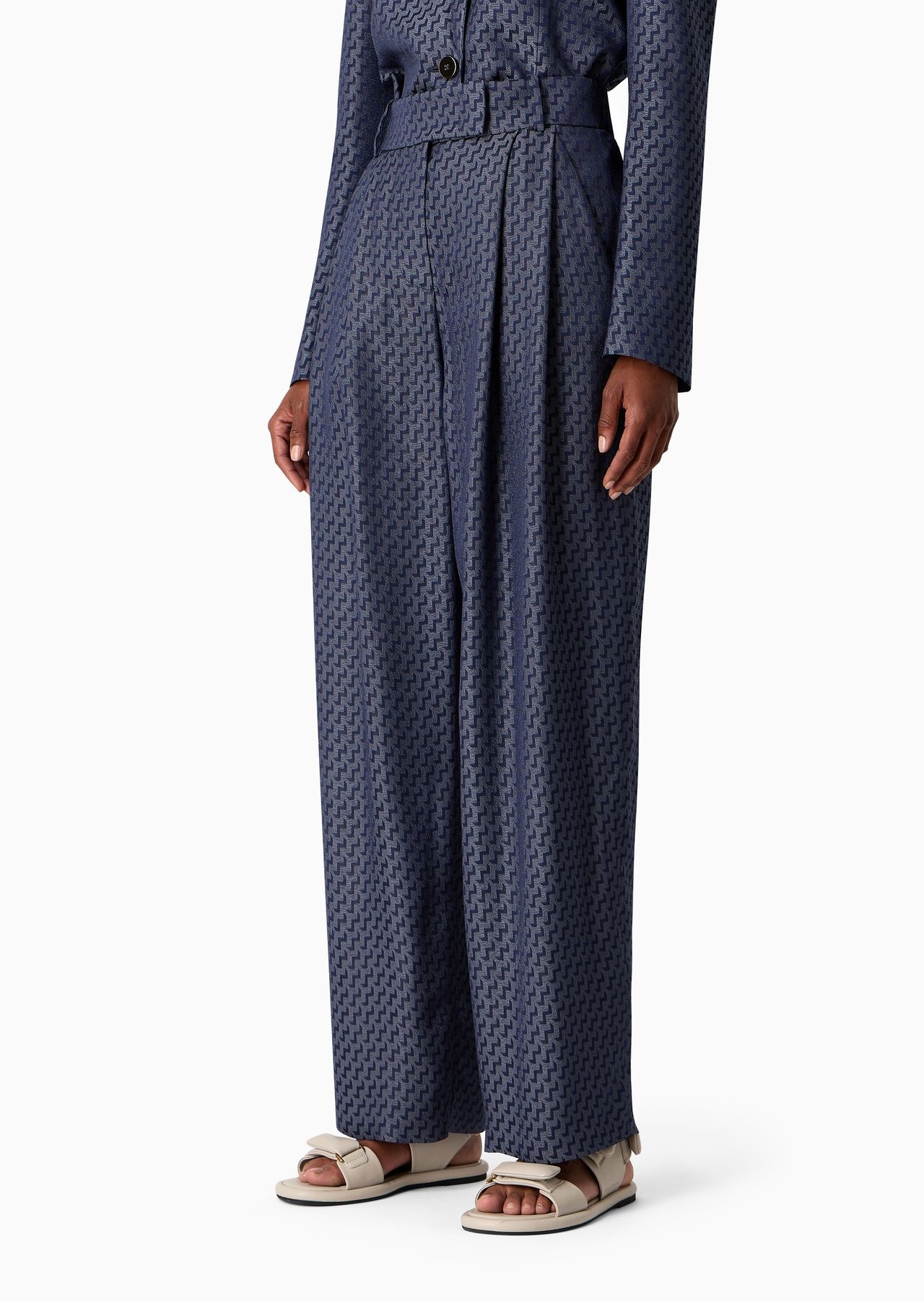 Two-dart jacquard viscose trousers - 2