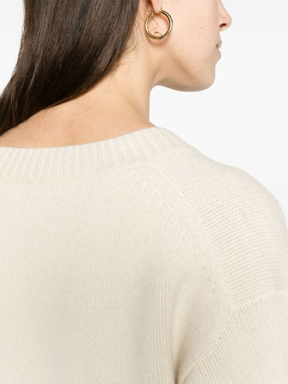 Wool and cashmere blend v-necked jumper - 5