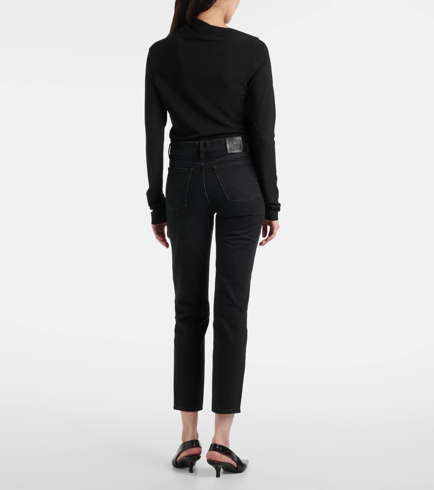 Low-rise tapered jeans - 3
