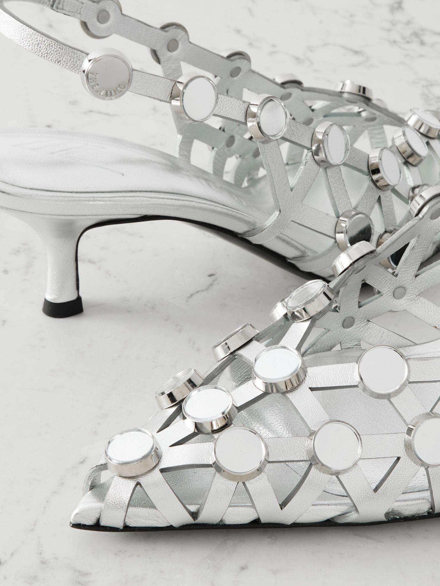 Grid studded metallic leather slingback pumps Silver - 4