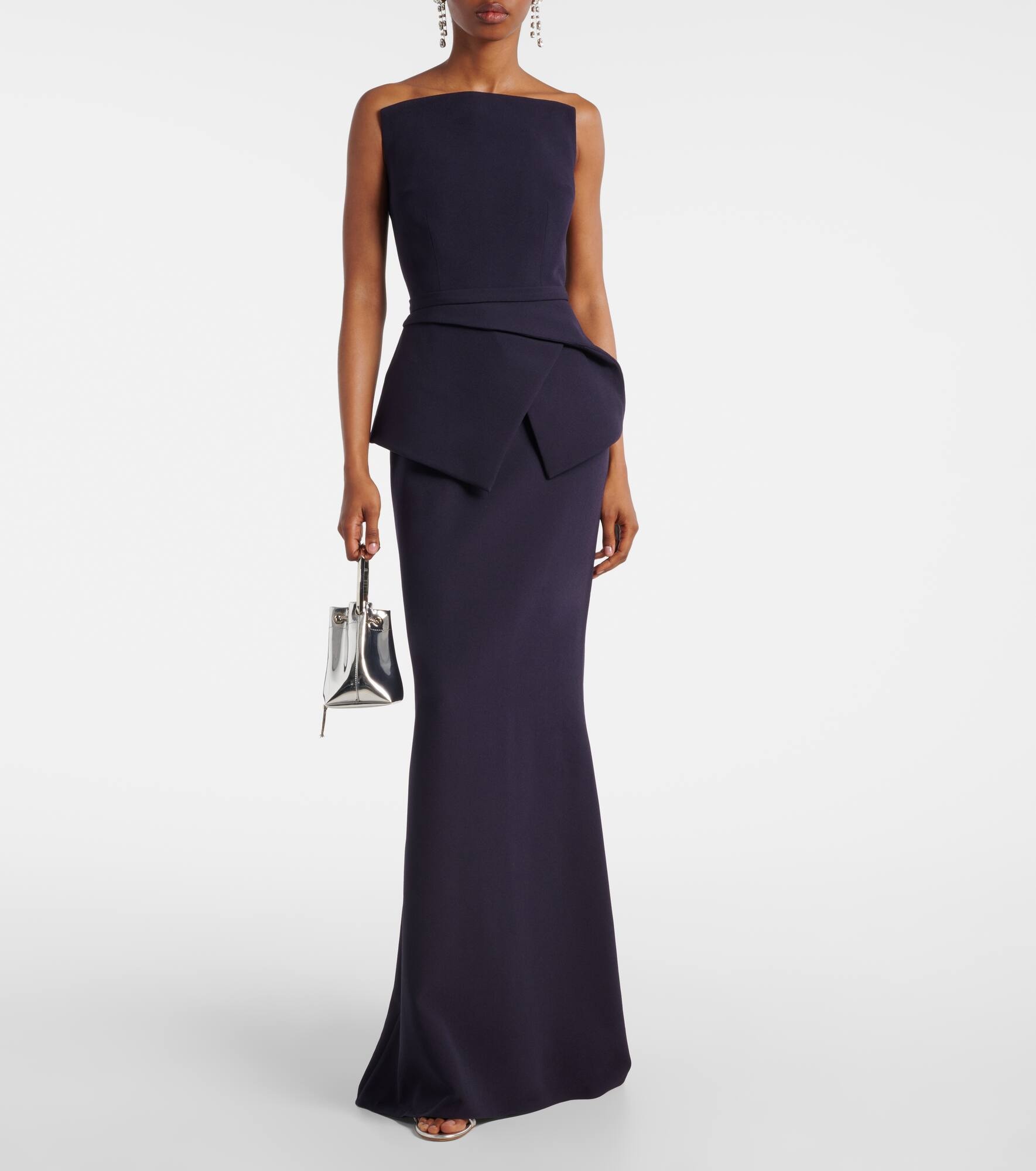 Belted crêpe gown - 2