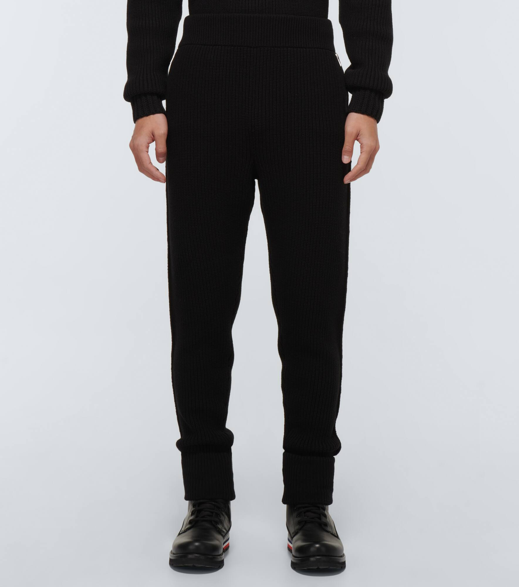 6 Moncler 1017 Alyx 9sm sweatpants - 3