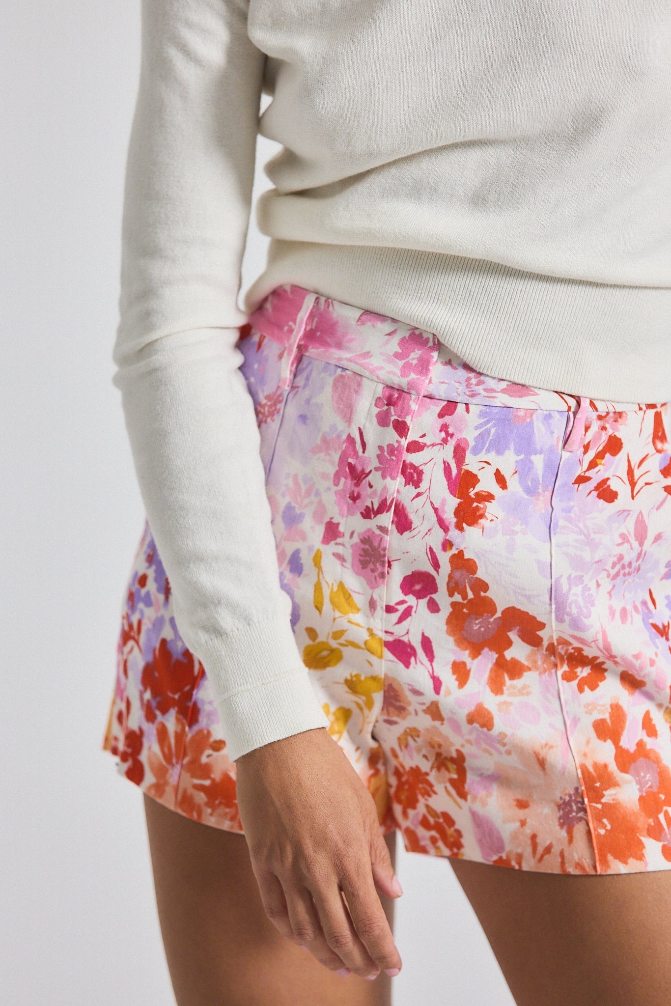 FREJA FLORAL PRINTED STRETCH LINEN FLARED SHORT - 3