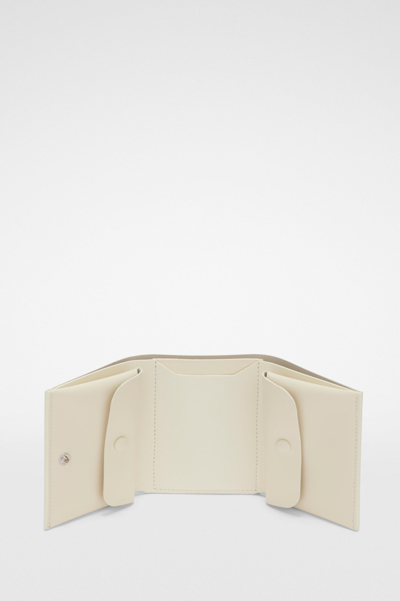 Jil Sander Wallet outlook