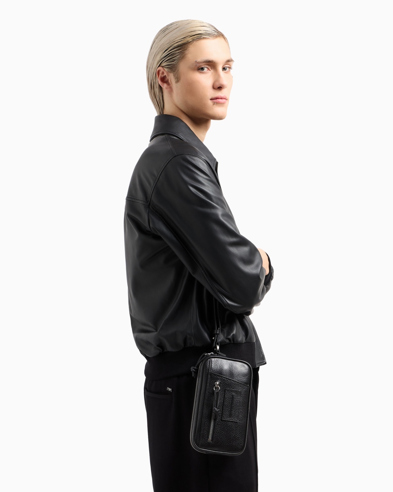 TUMBLED LEATHER WASHBAG - 6