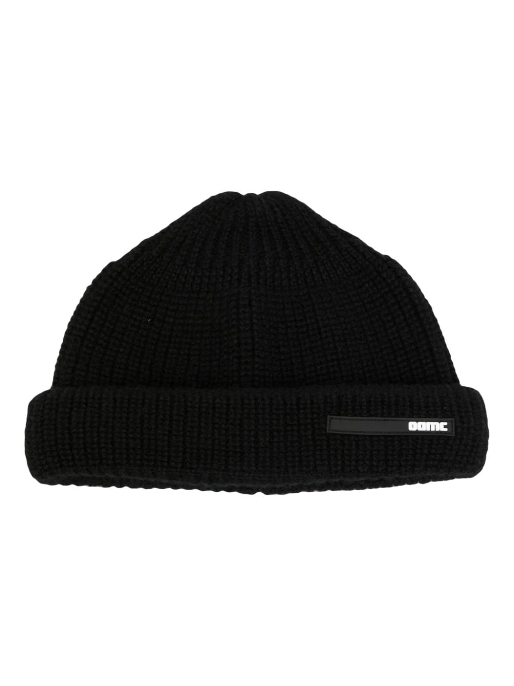 Peak logo-patch beanie - 1