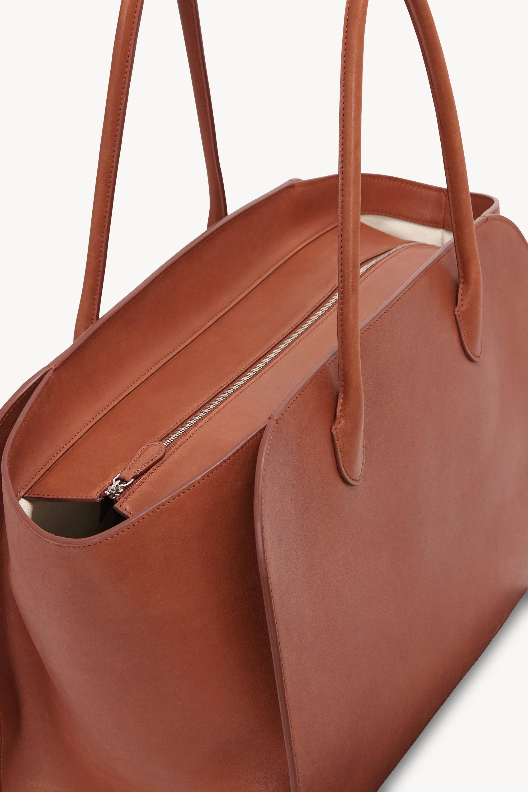 Marlo 17 Bag in Leather - 4