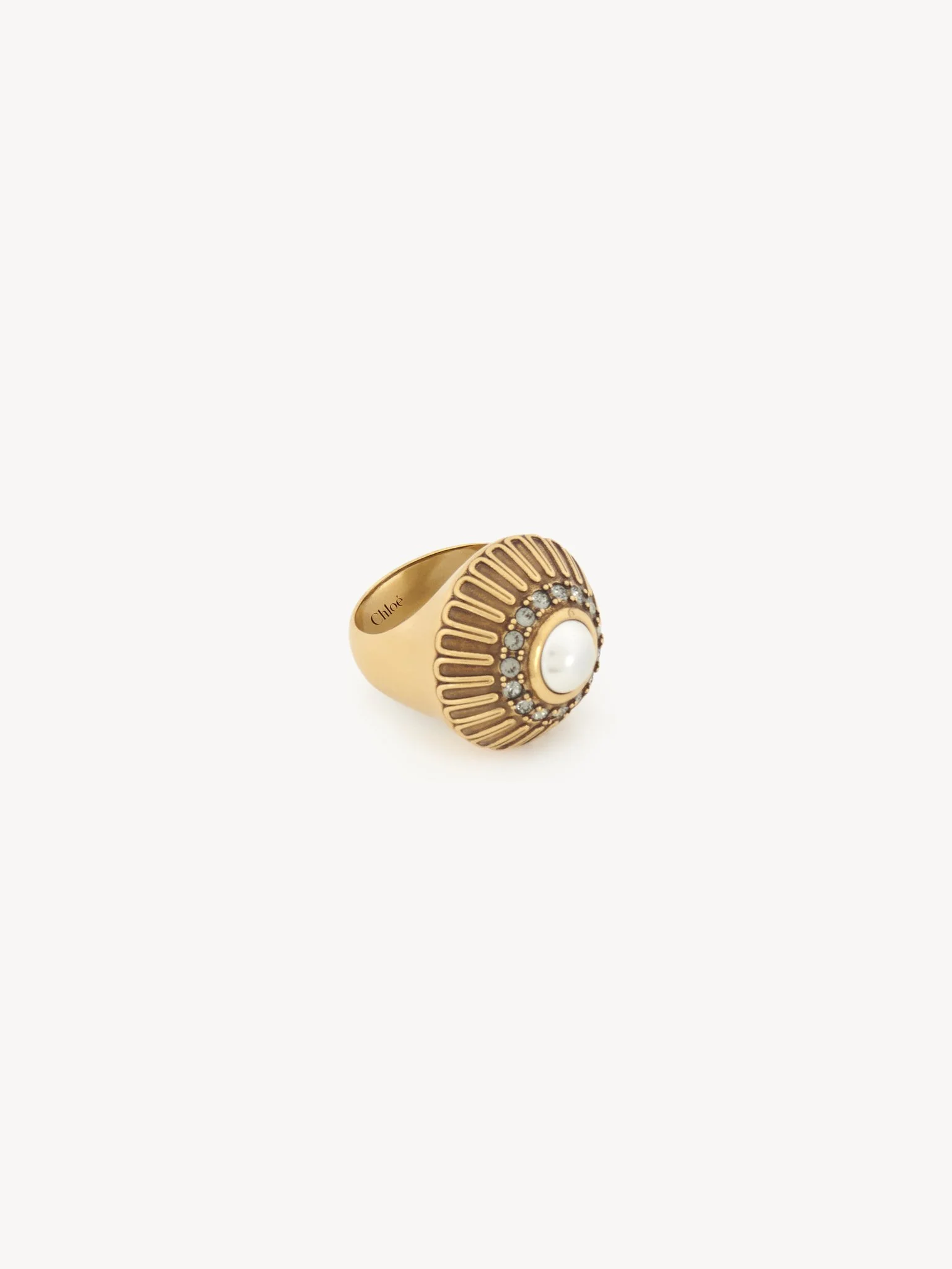 THE CHÂTEAU TREASURES RING - 1