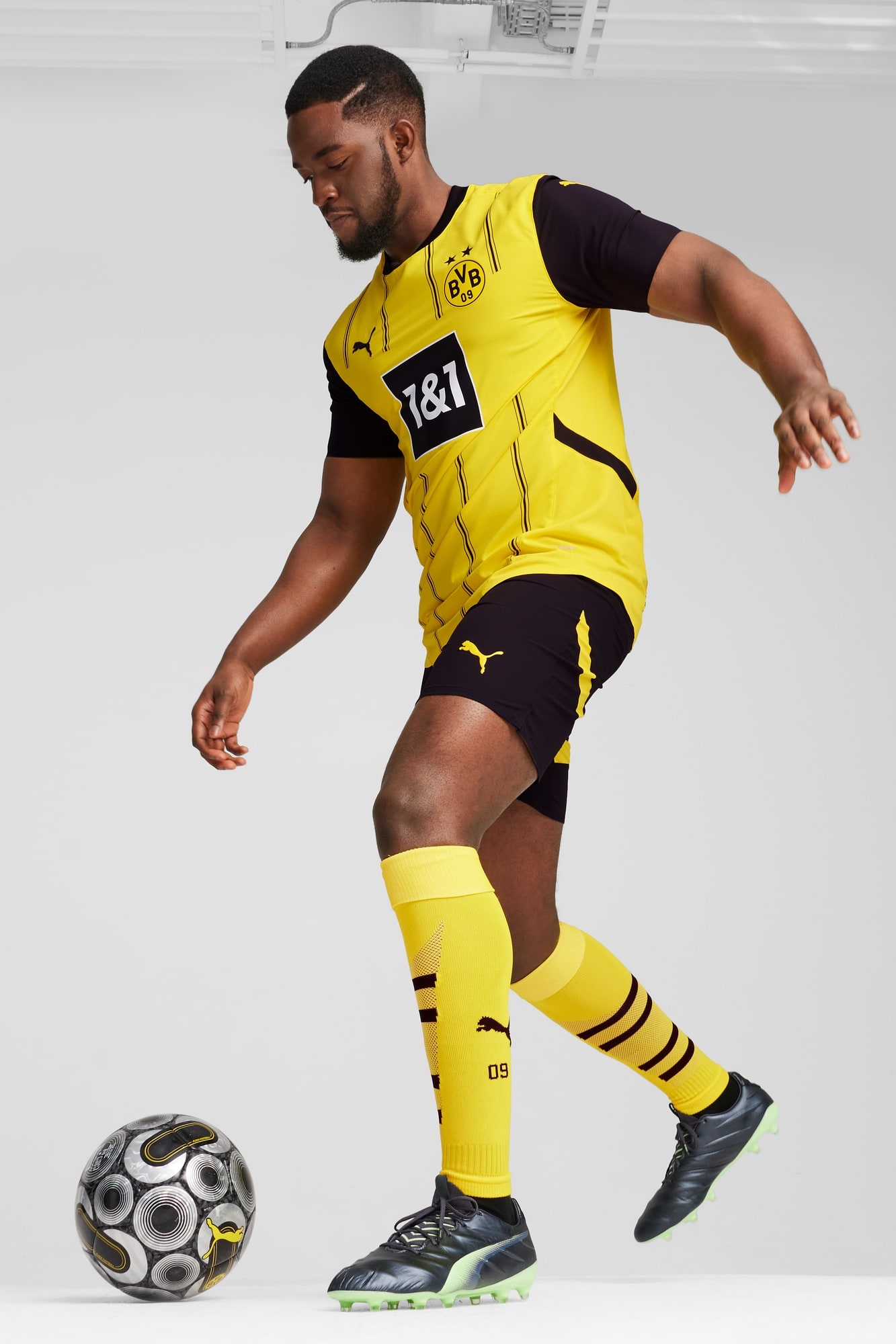 Borussia Dortmund 24/25 Men's Authentic Home Soccer Jersey - 5