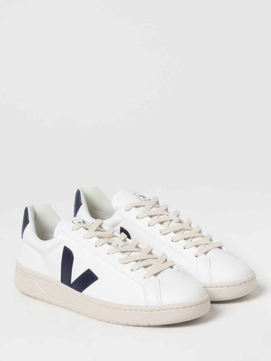 Sneakers men Veja - 2