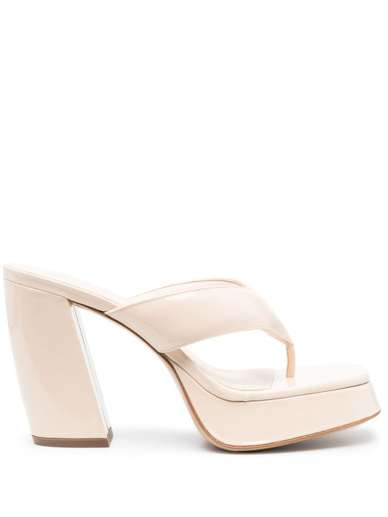 Gia 17 120mm platform mules 1