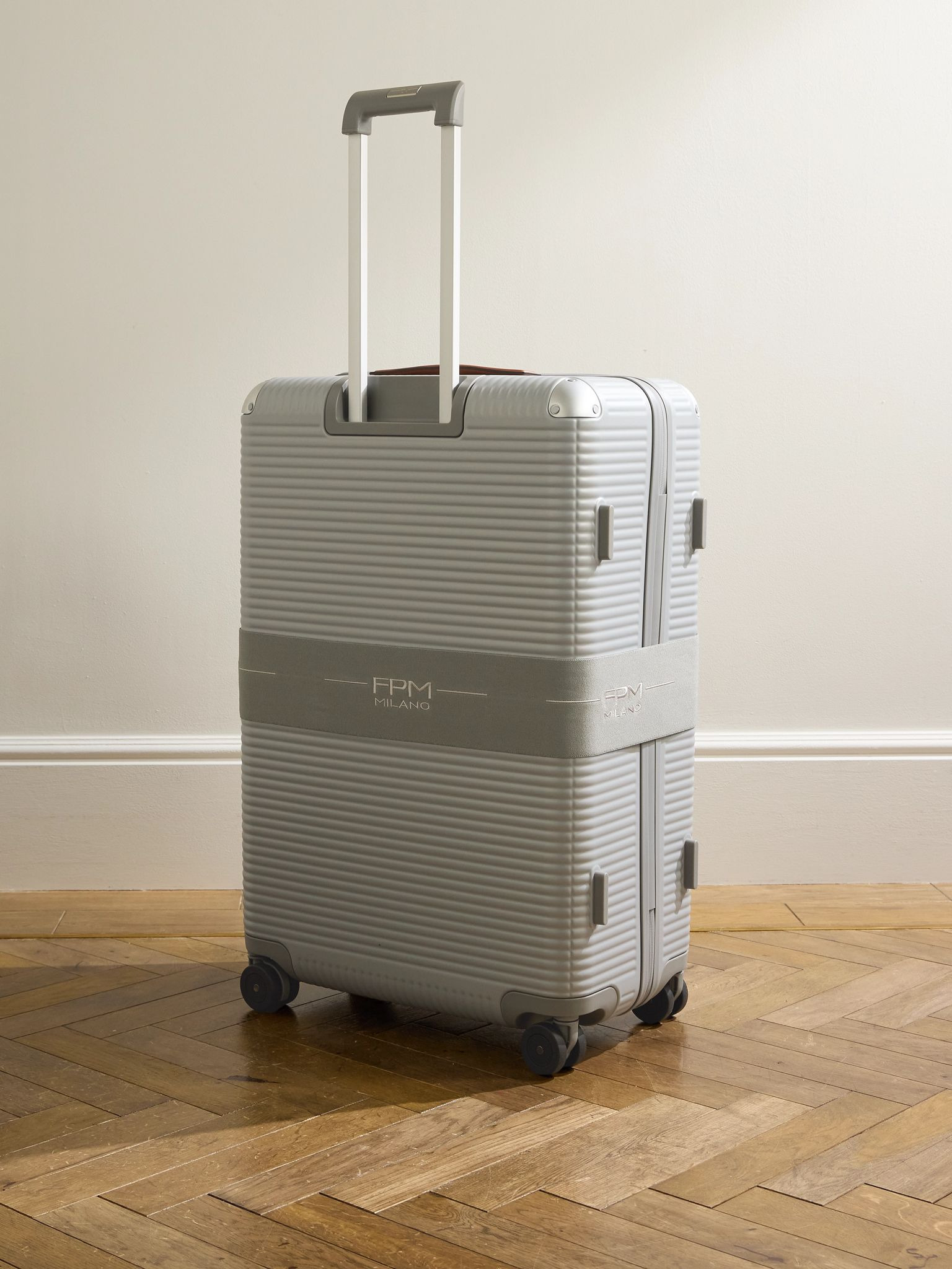 Bank Zip Deluxe 76cm Leather-Trimmed Polycarbonate Spinner Suitcase Gray - 4