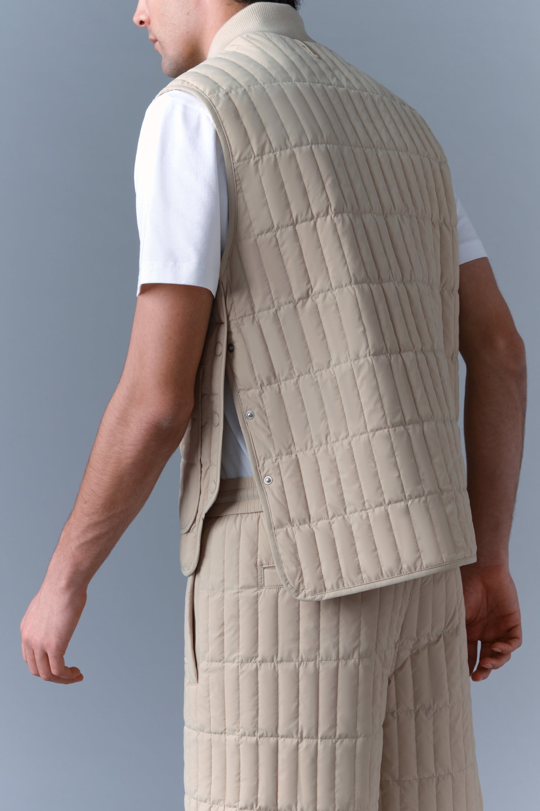 LEVI Light Down Vertical Quilted Vest - 5
