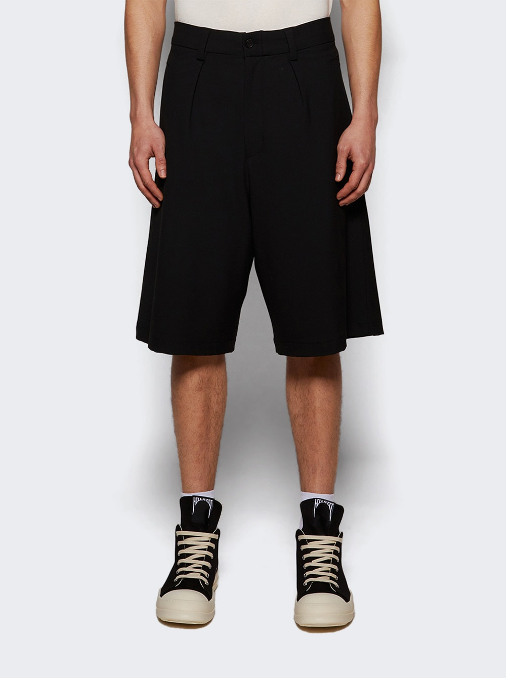 Pleated Shorts Black - 2