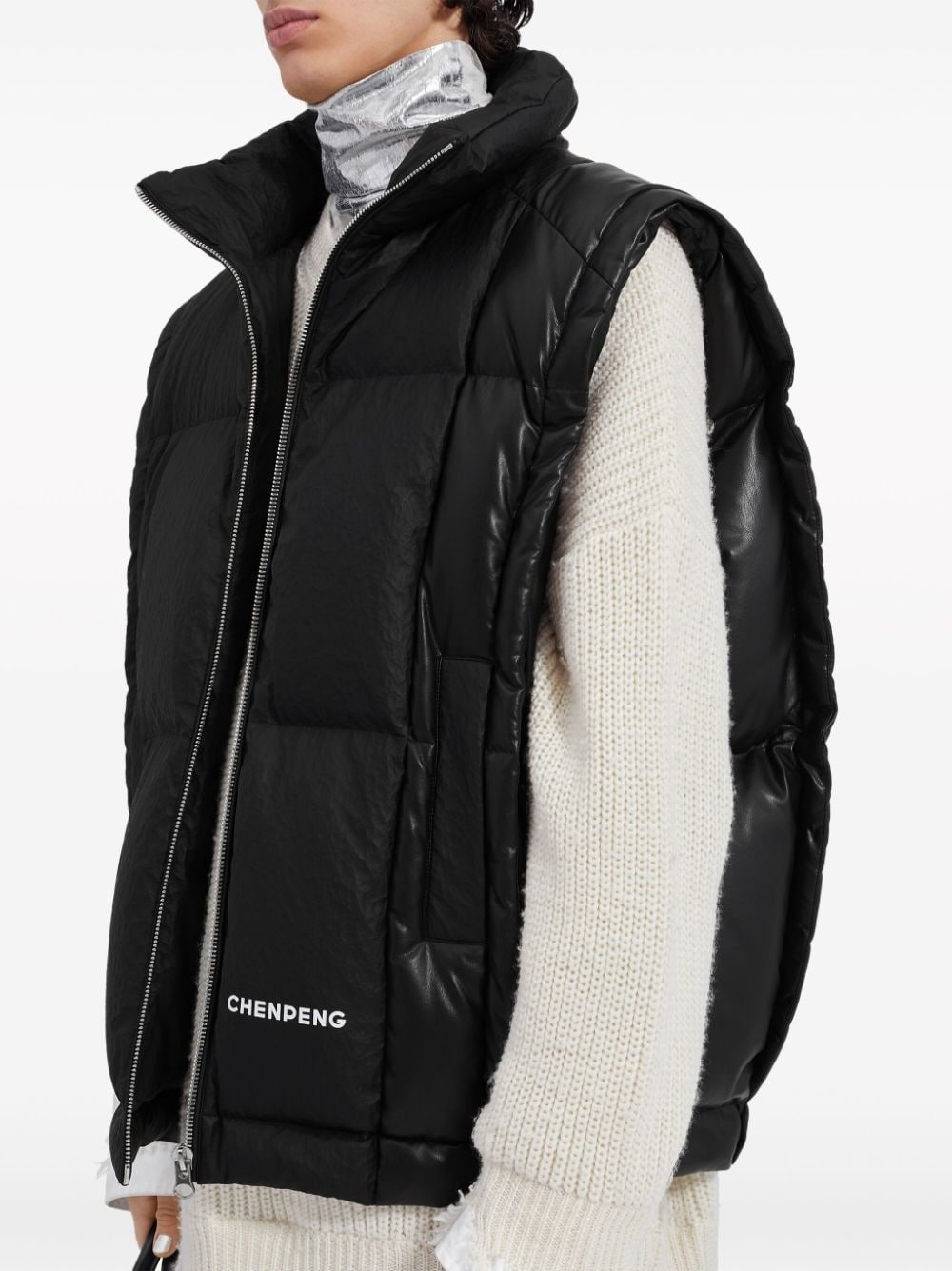 x Chen Peng logo-print padded gilet - 5