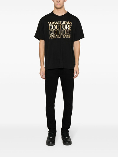 VERSACE JEANS COUTURE metallic logo-print cotton T-shirt outlook
