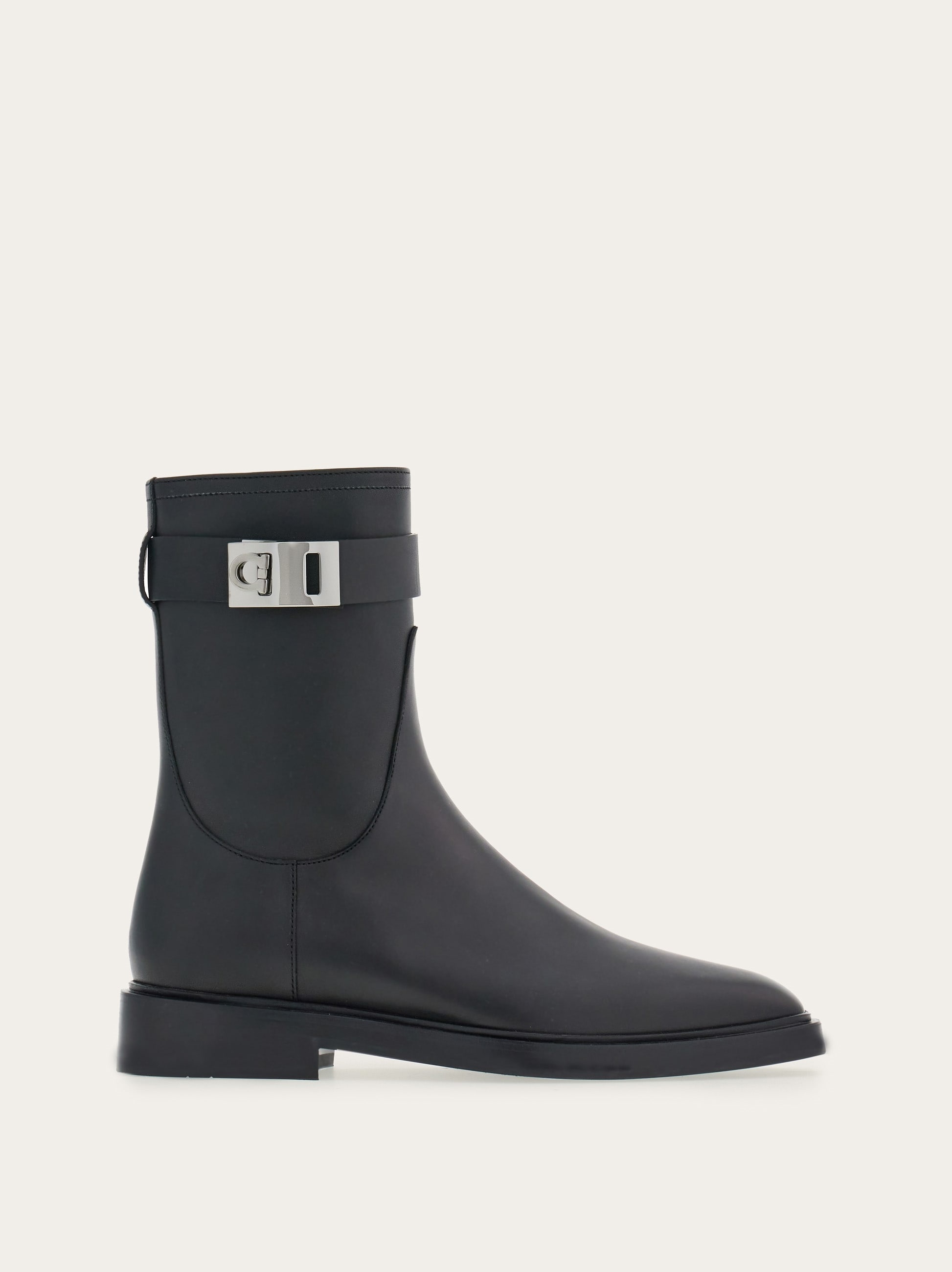 Hug buckle ankle boot - 1