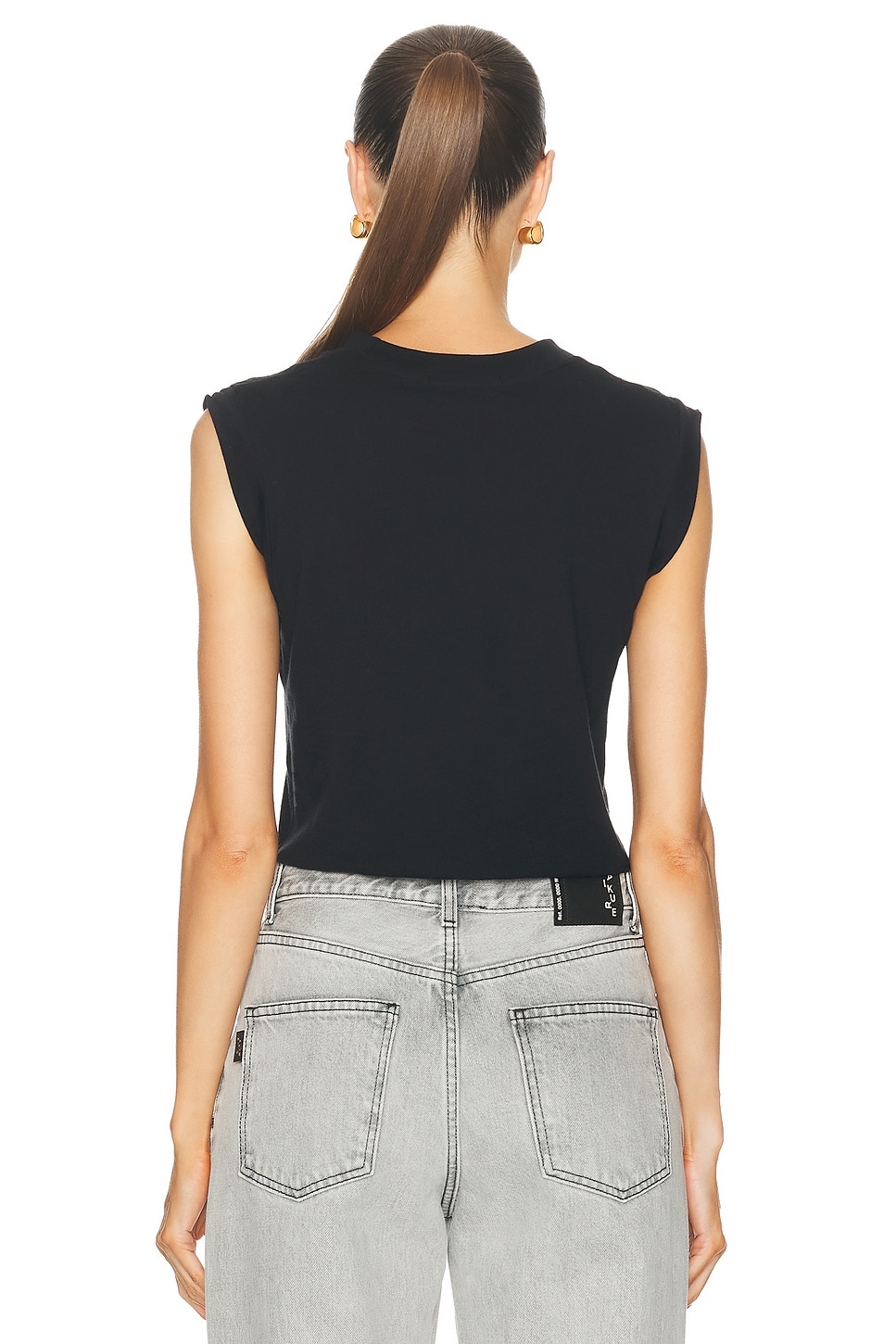 Cropped Muscle Tank Top - 3