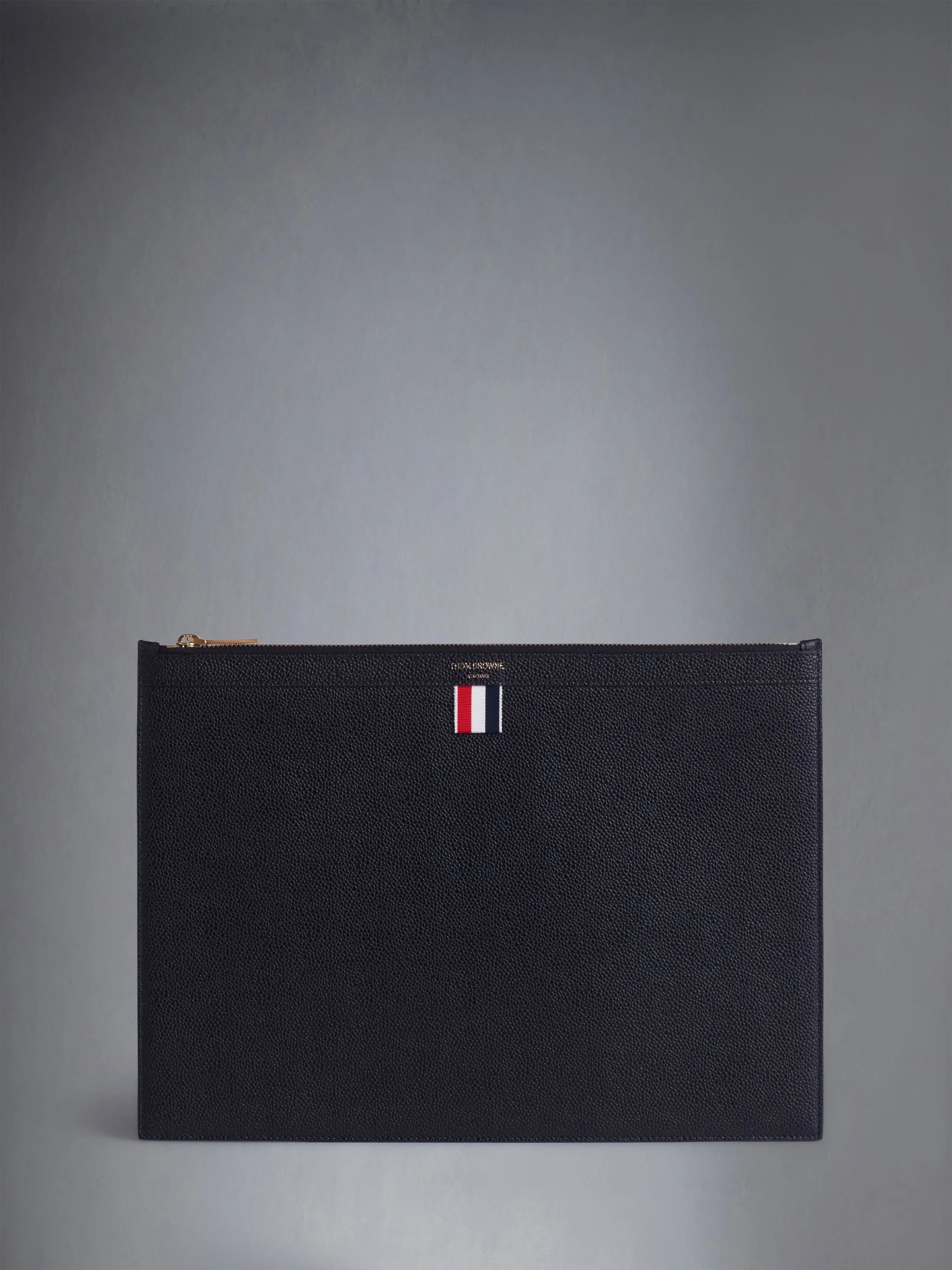 PEBBLE GRAIN MEDIUM DOCUMENT HOLDER - 1