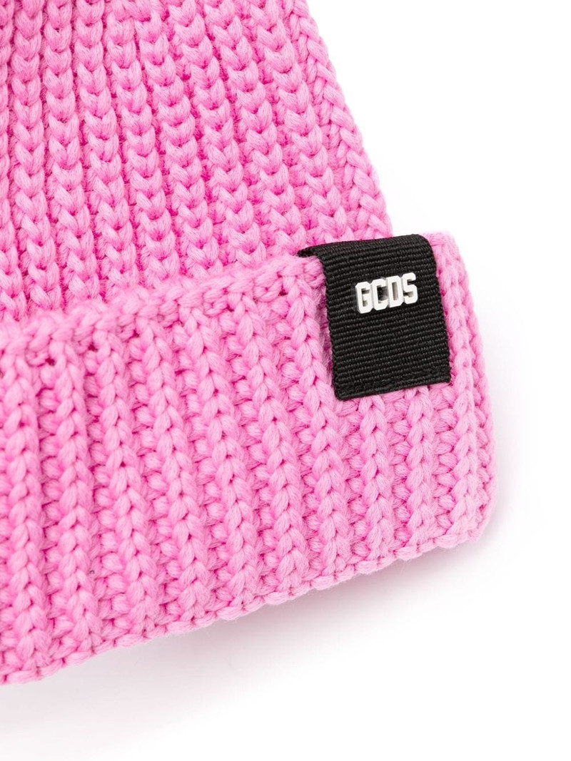 GCDS Giuly logo-patch beanie outlook