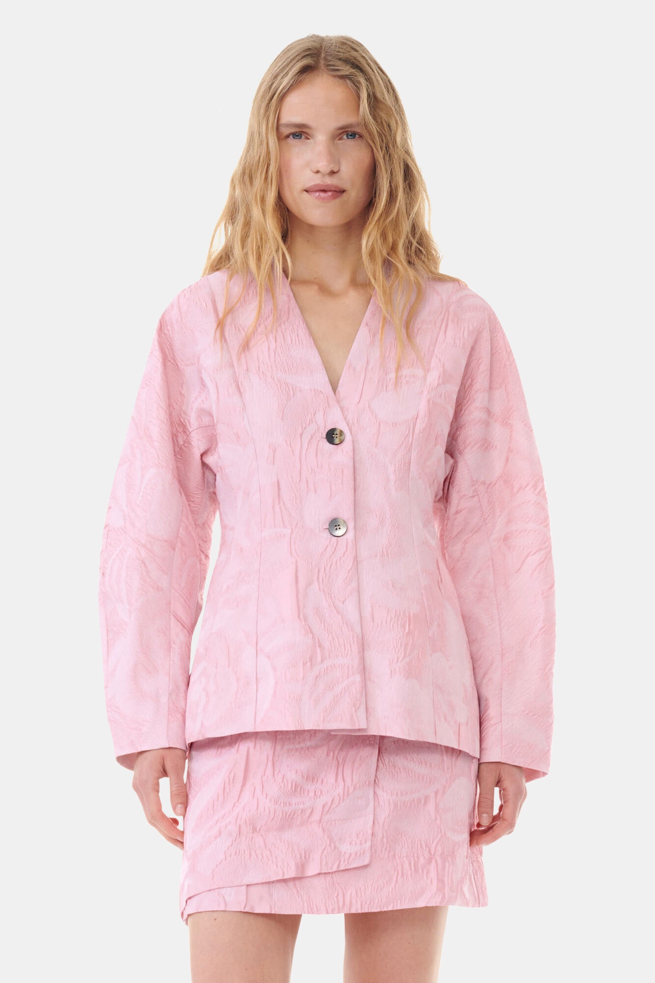 PINK TEXTURED CLOQUÉ CURVE SLEEVE BLAZER - 2