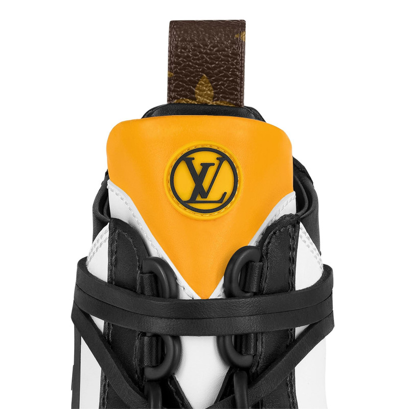 Laureate Platform Desert Boot 6