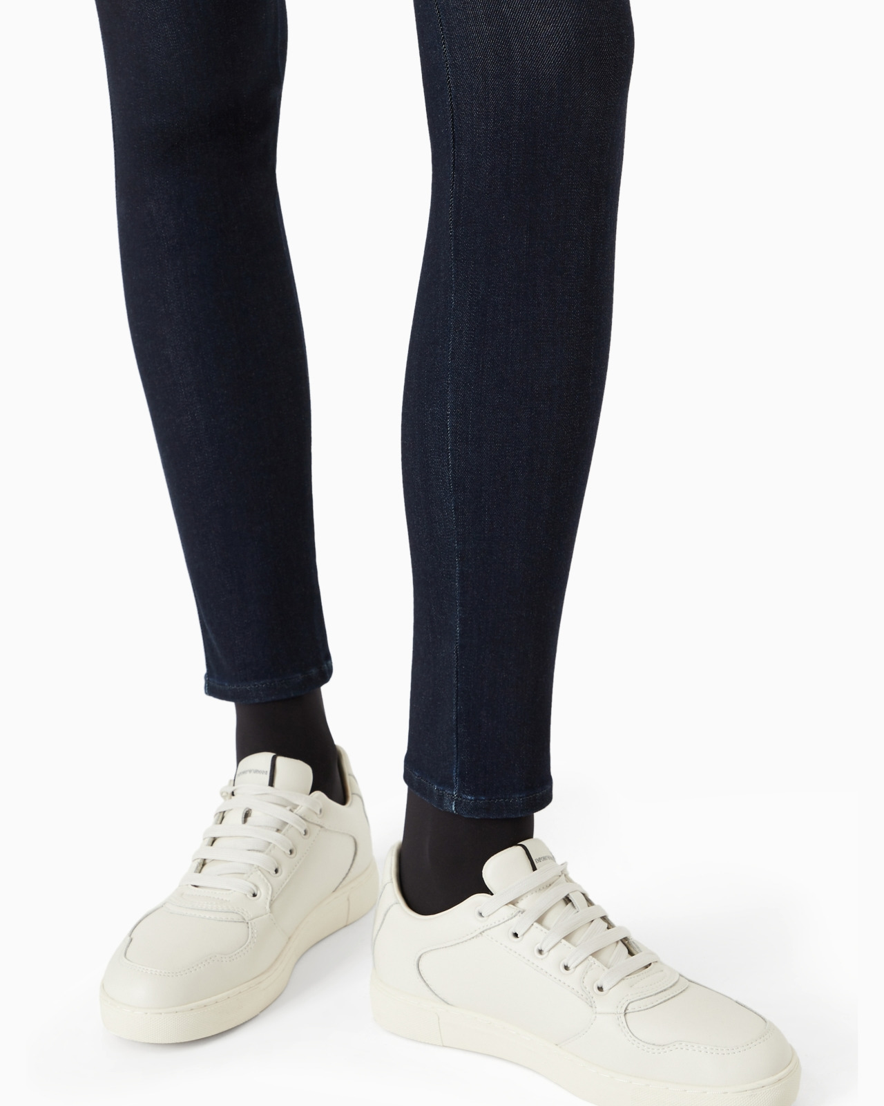 J28 High-waisted super-skinny leg jeans in a viscose-blend denim - 6