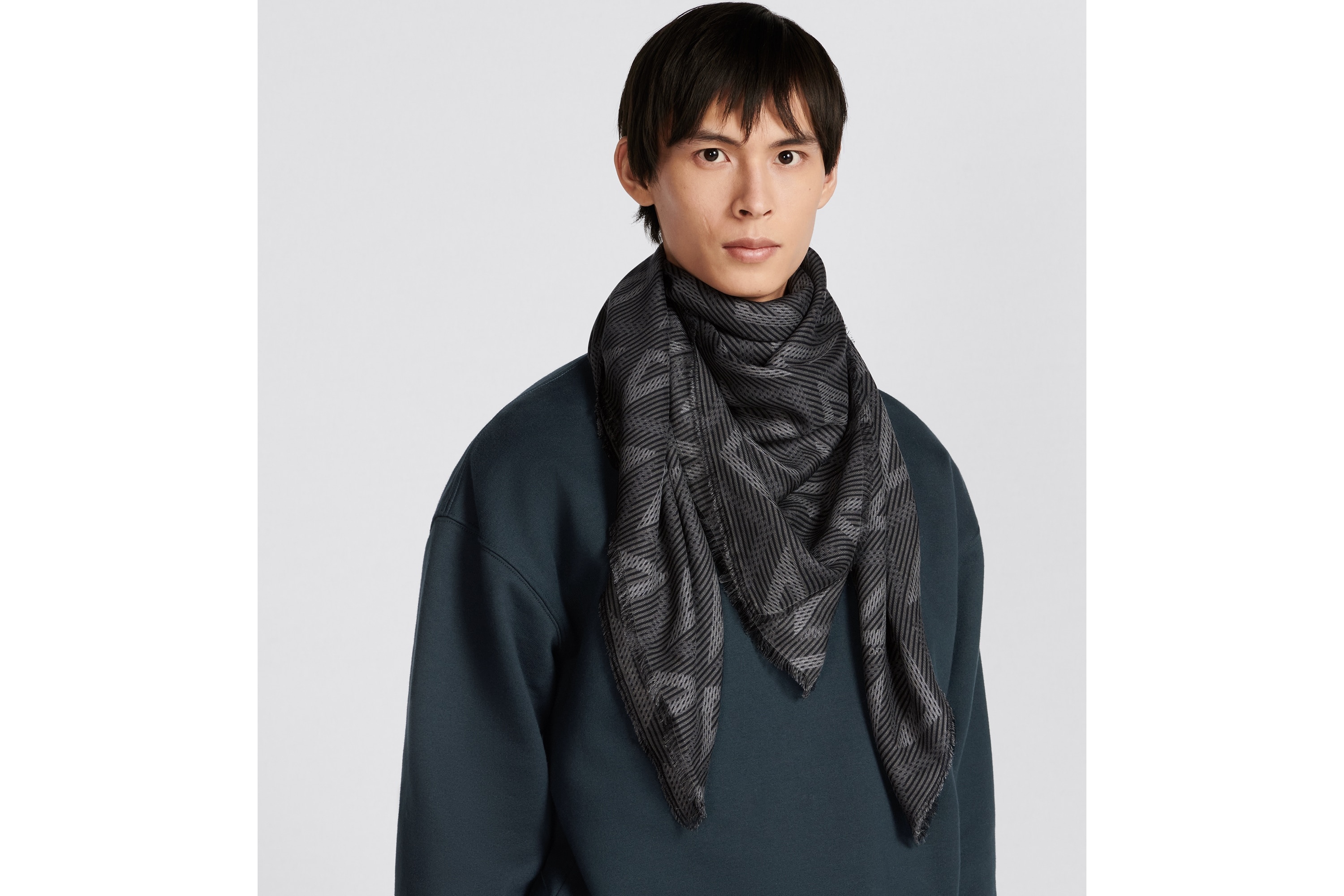 CD Diamond Stole - 4