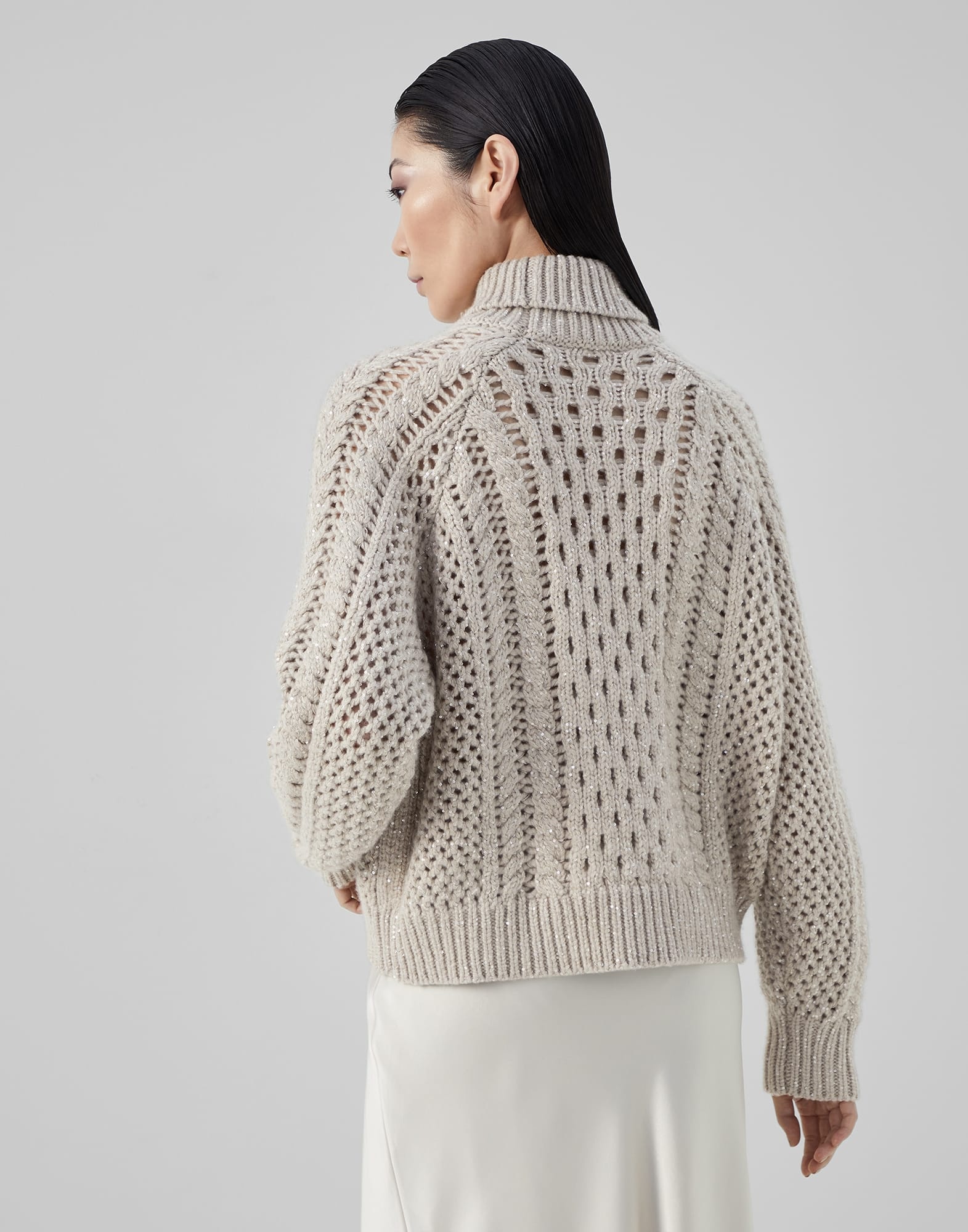 Dazzling Irish Cables turtleneck sweater in cashmere Feather yarn - 2