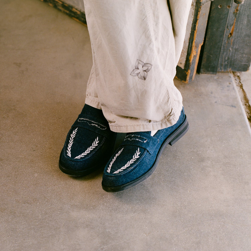 Wilde Indigo Denim Wreath Embroidered Penny Loafer - Men's 3