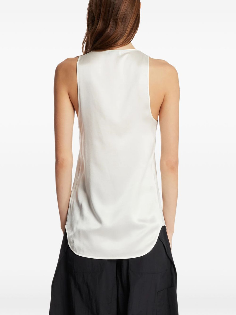 scoop-neck top 5