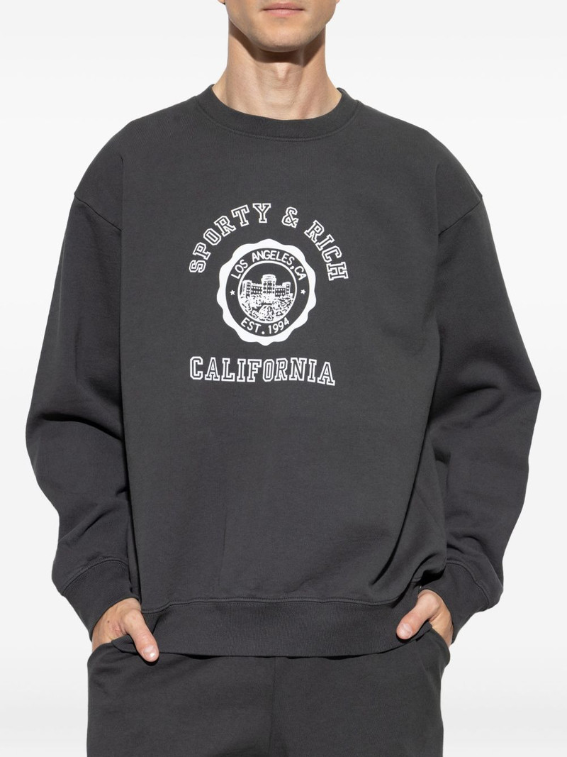 graphic crew neck top 3