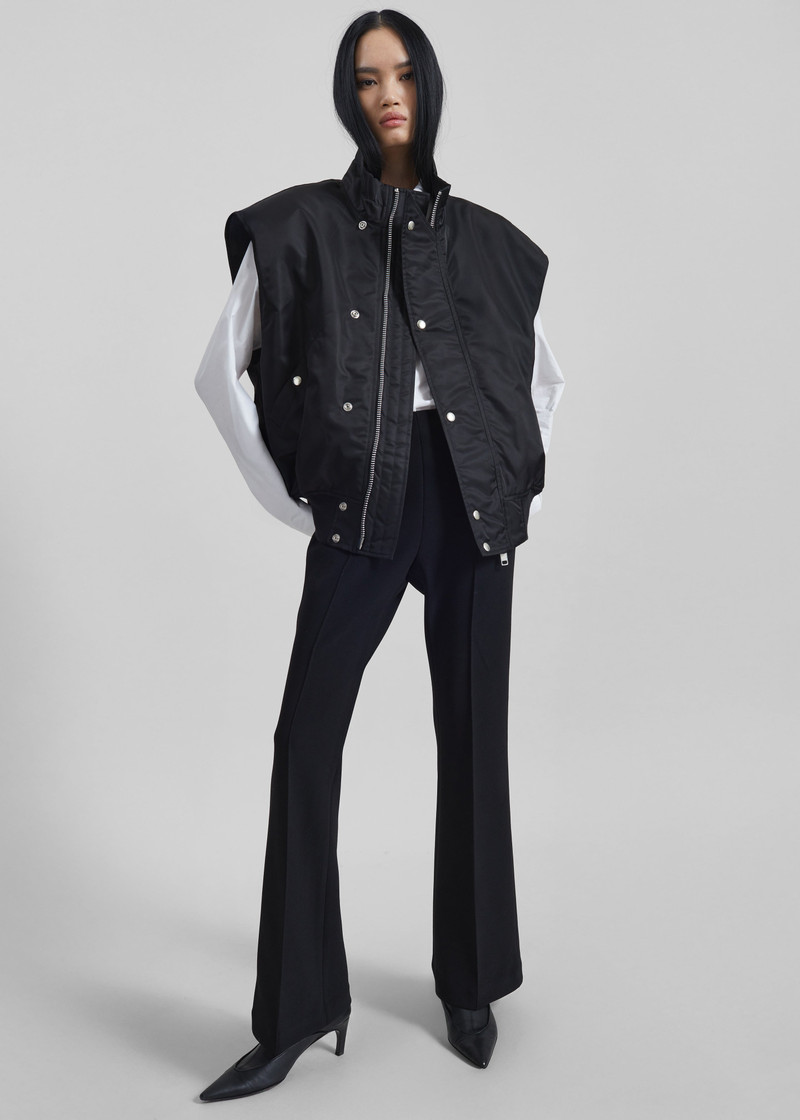 Aysen Sleeveless Bomber Jacket - Black 5